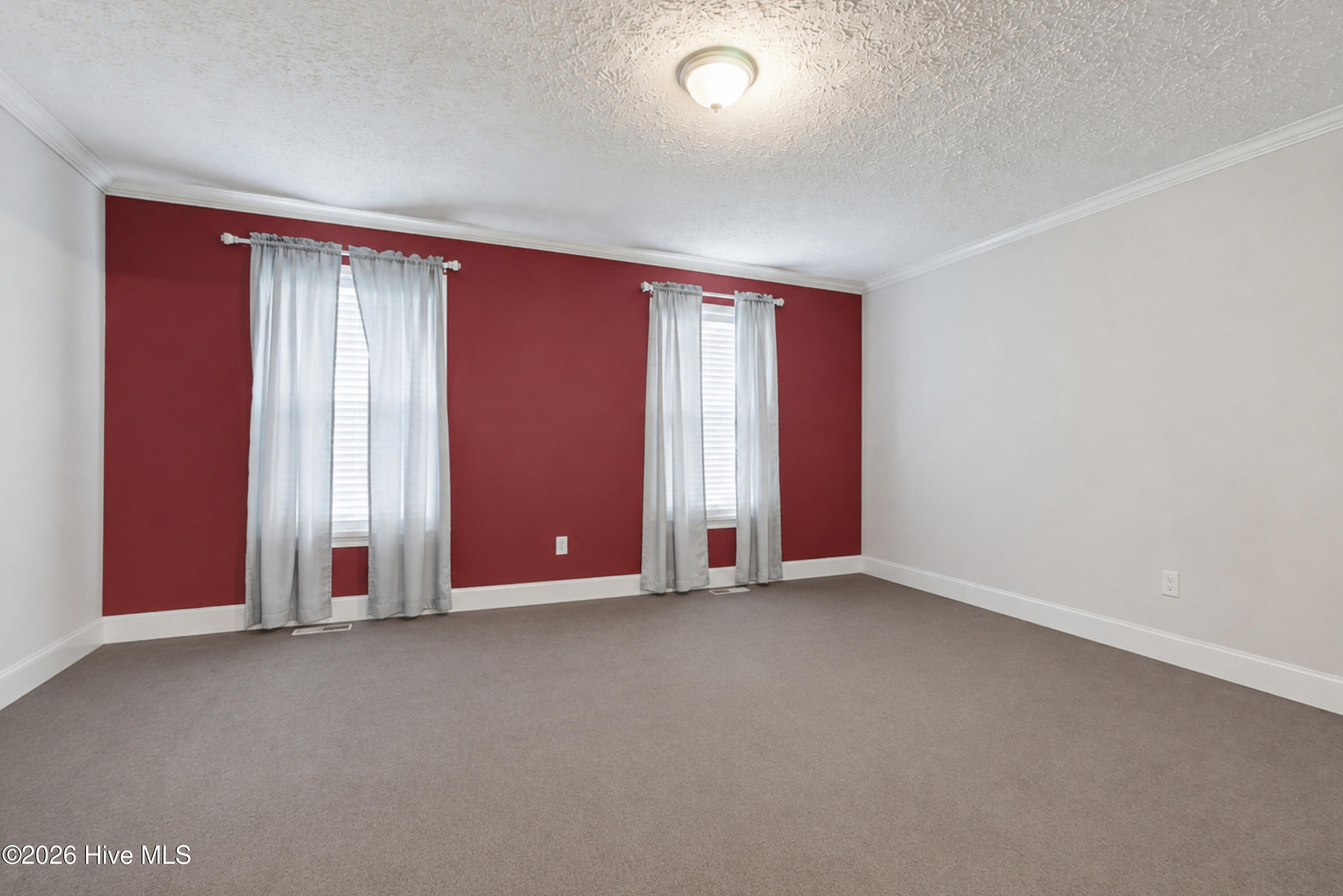 1002 First Avenue Property Photo 25