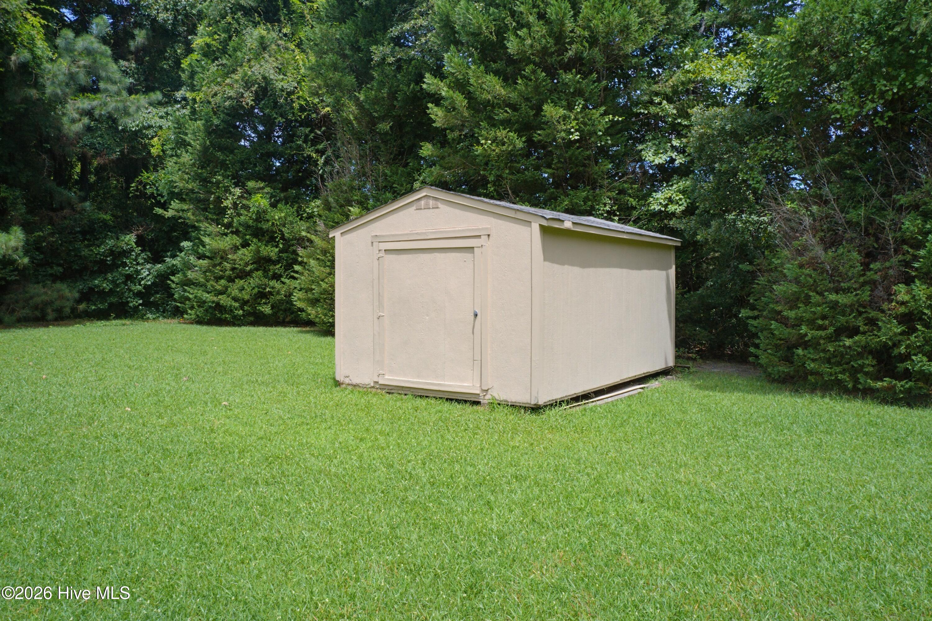 1002 First Avenue Property Photo 38