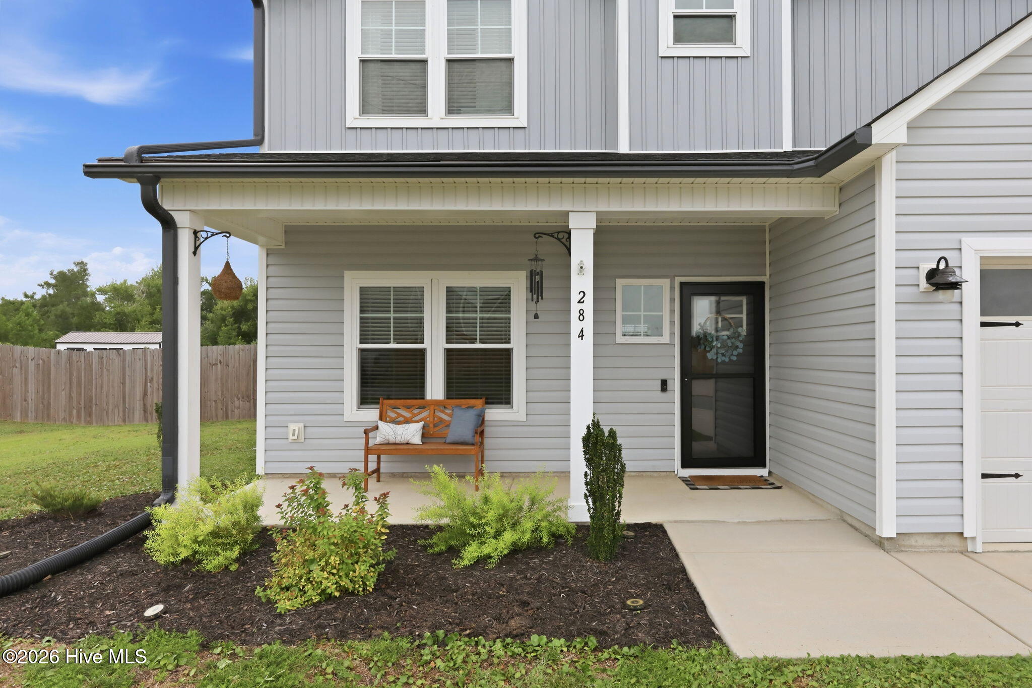 284 E Ivybridge Drive Property Photo 9