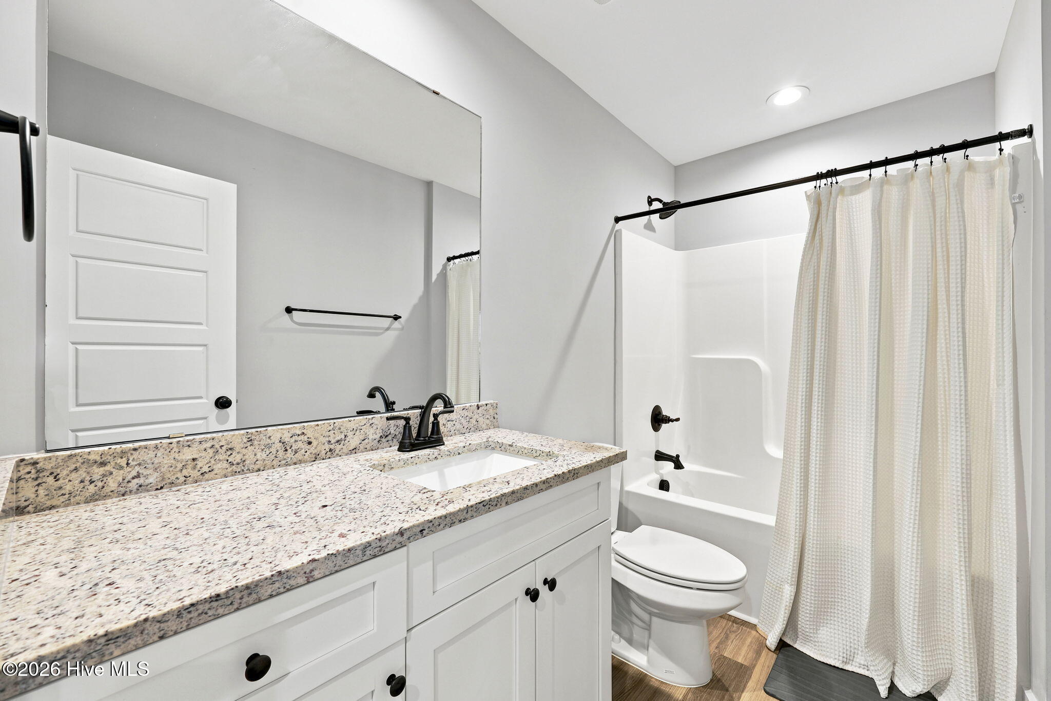 284 E Ivybridge Drive Property Photo 12