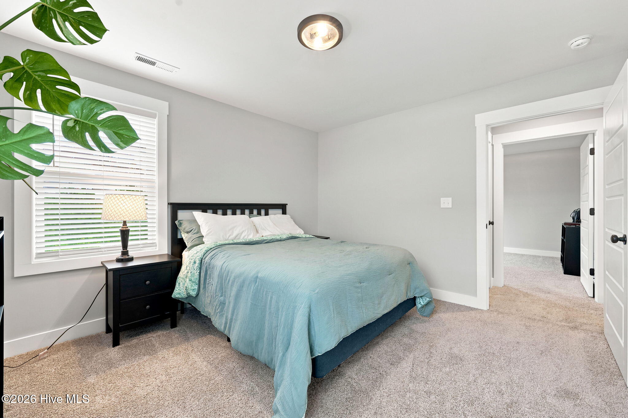 284 E Ivybridge Drive Property Photo 46