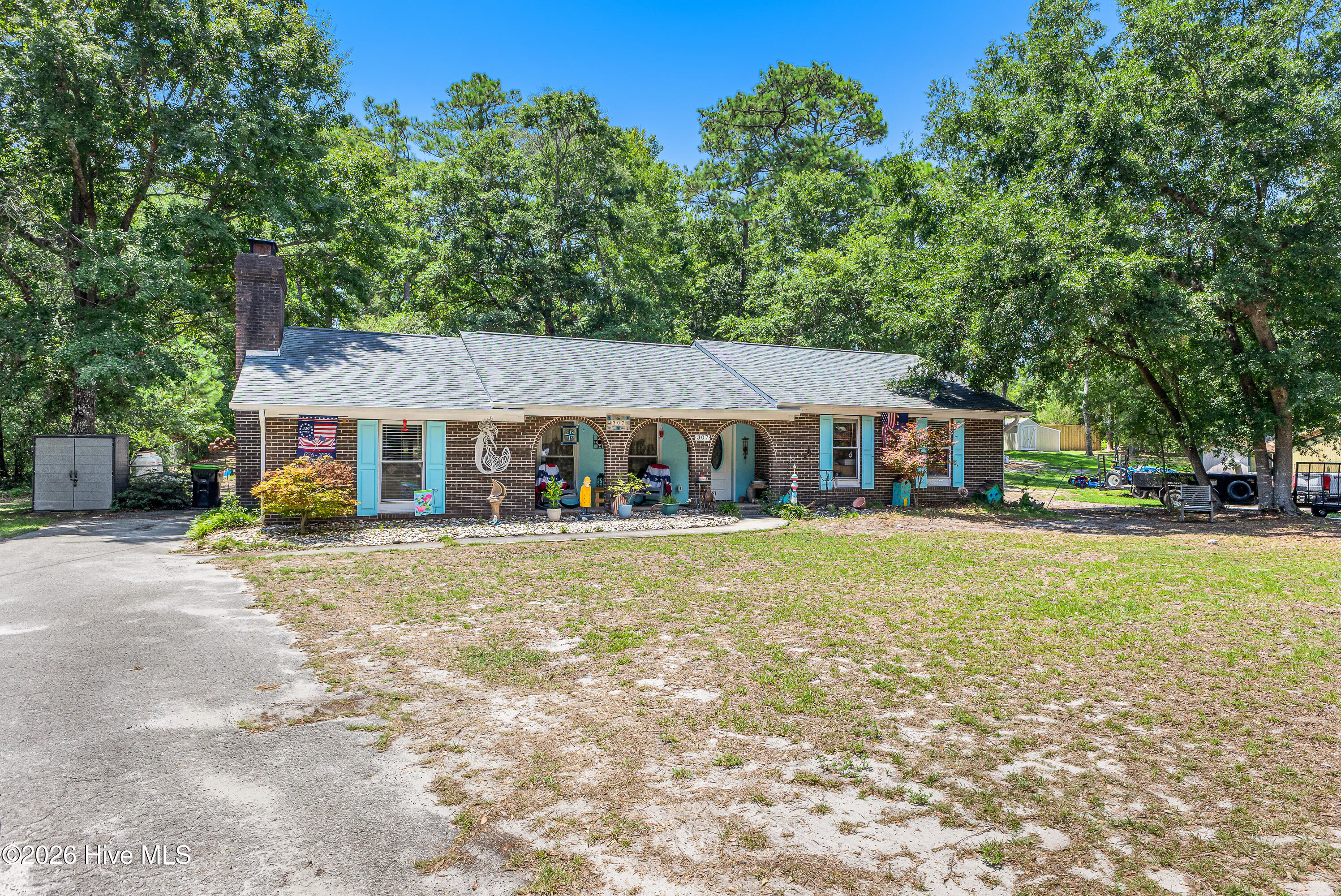 307 Yaupon Drive Property Photo 3