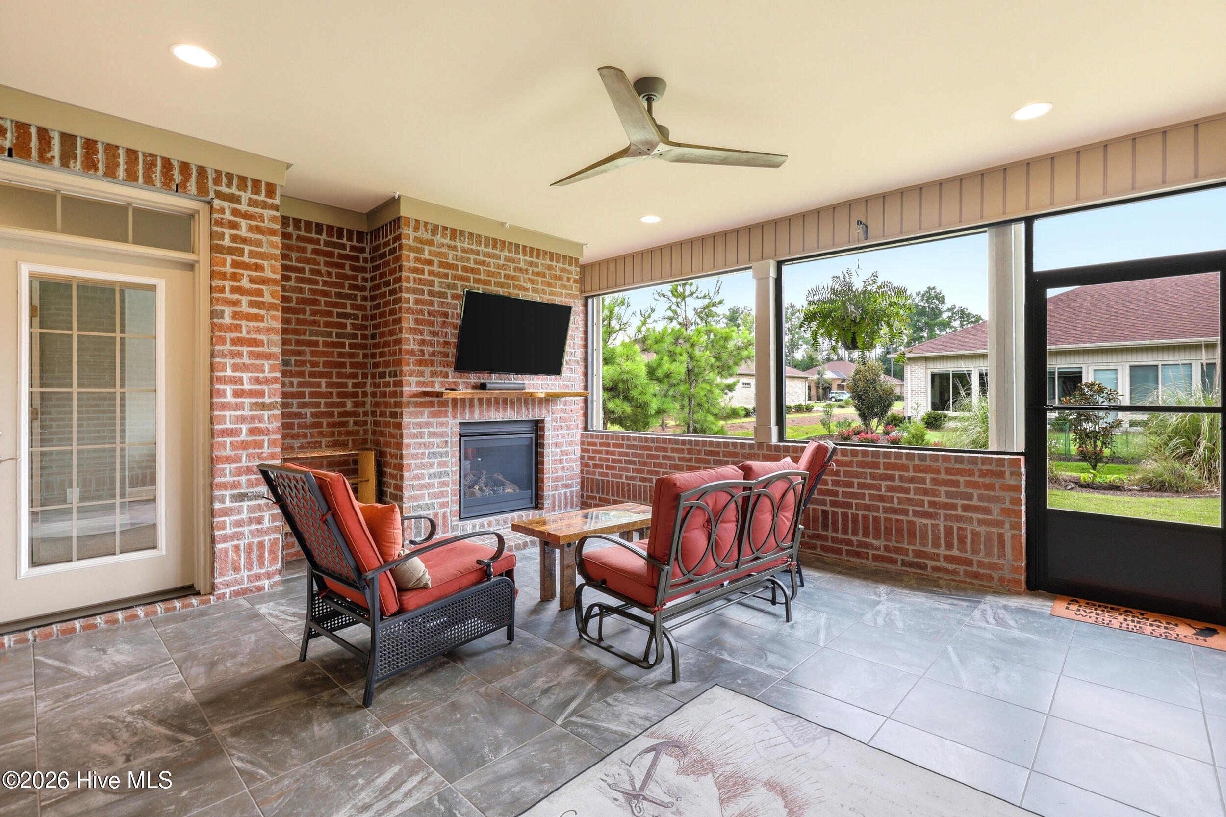 764 Jenoa Loop Property Photo 26
