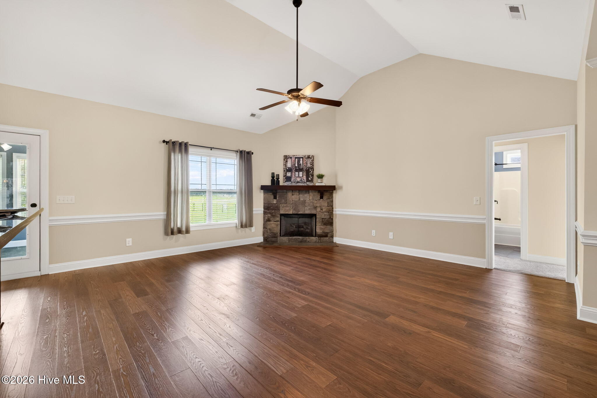 210 Willowbrook Drive Property Photo 13