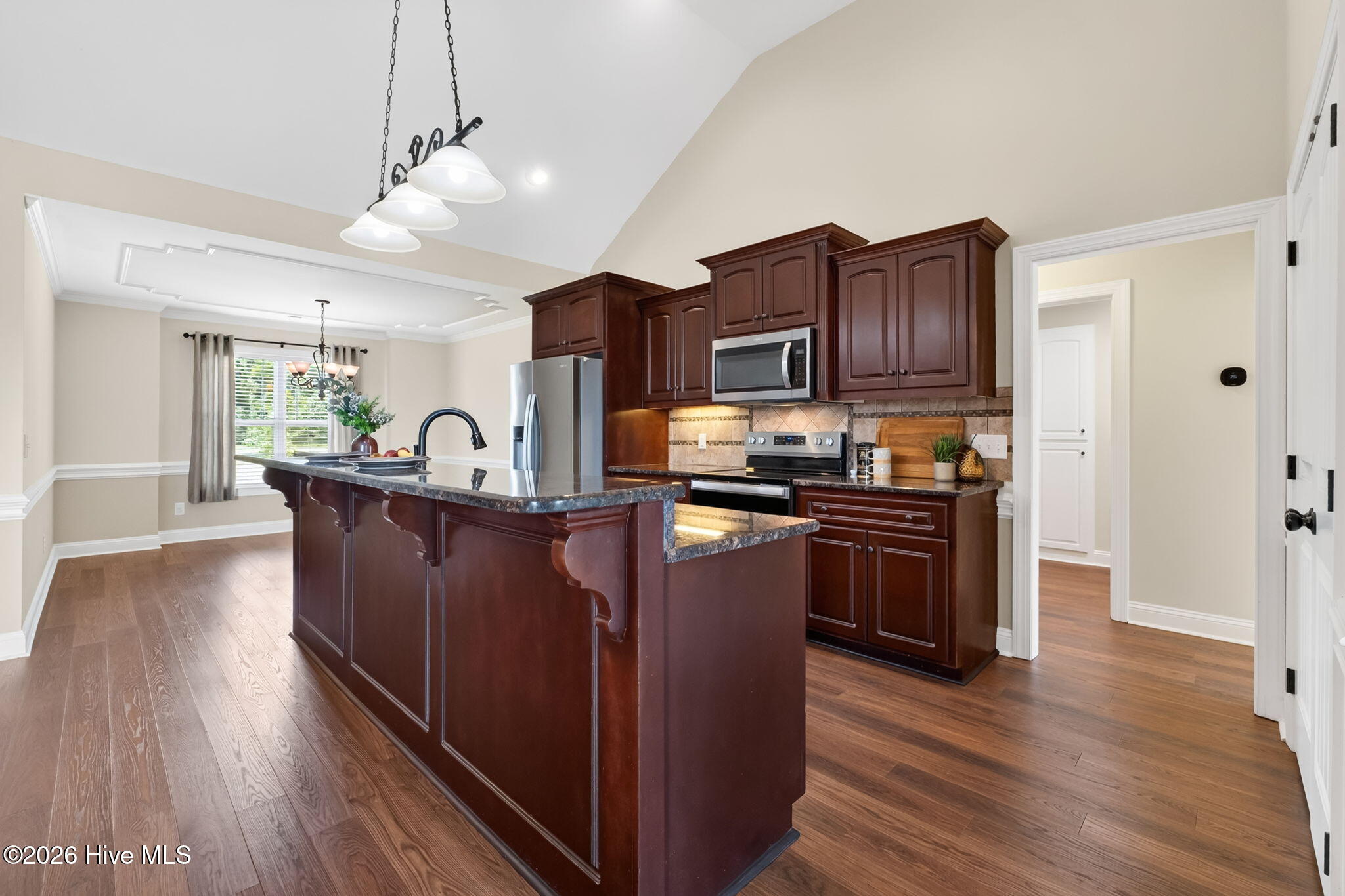 210 Willowbrook Drive Property Photo 16