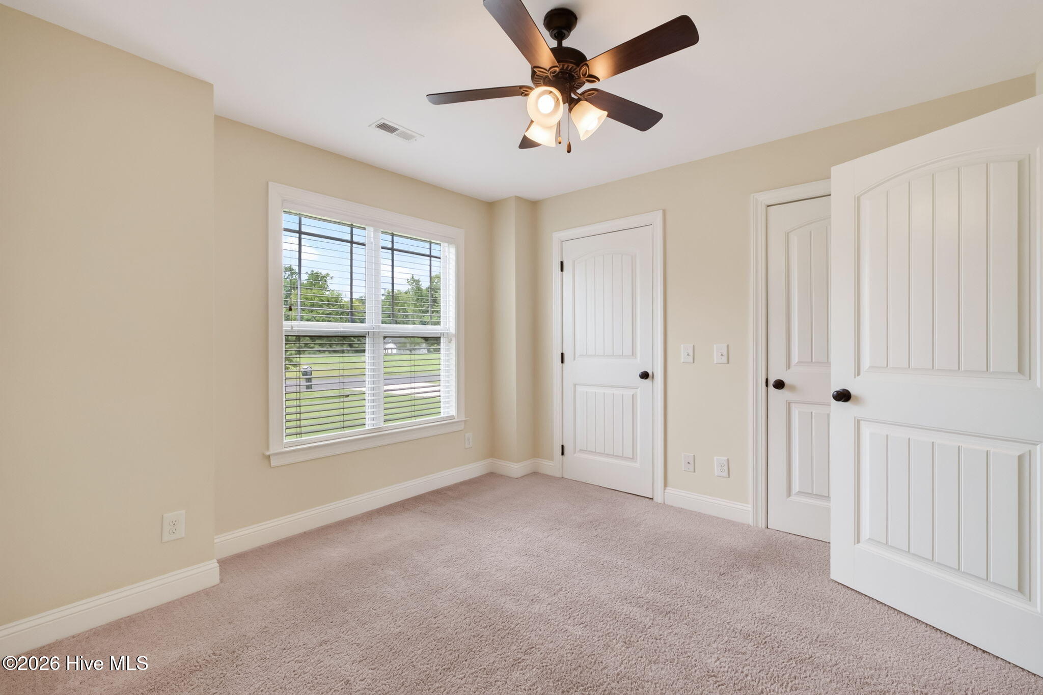 210 Willowbrook Drive Property Photo 20