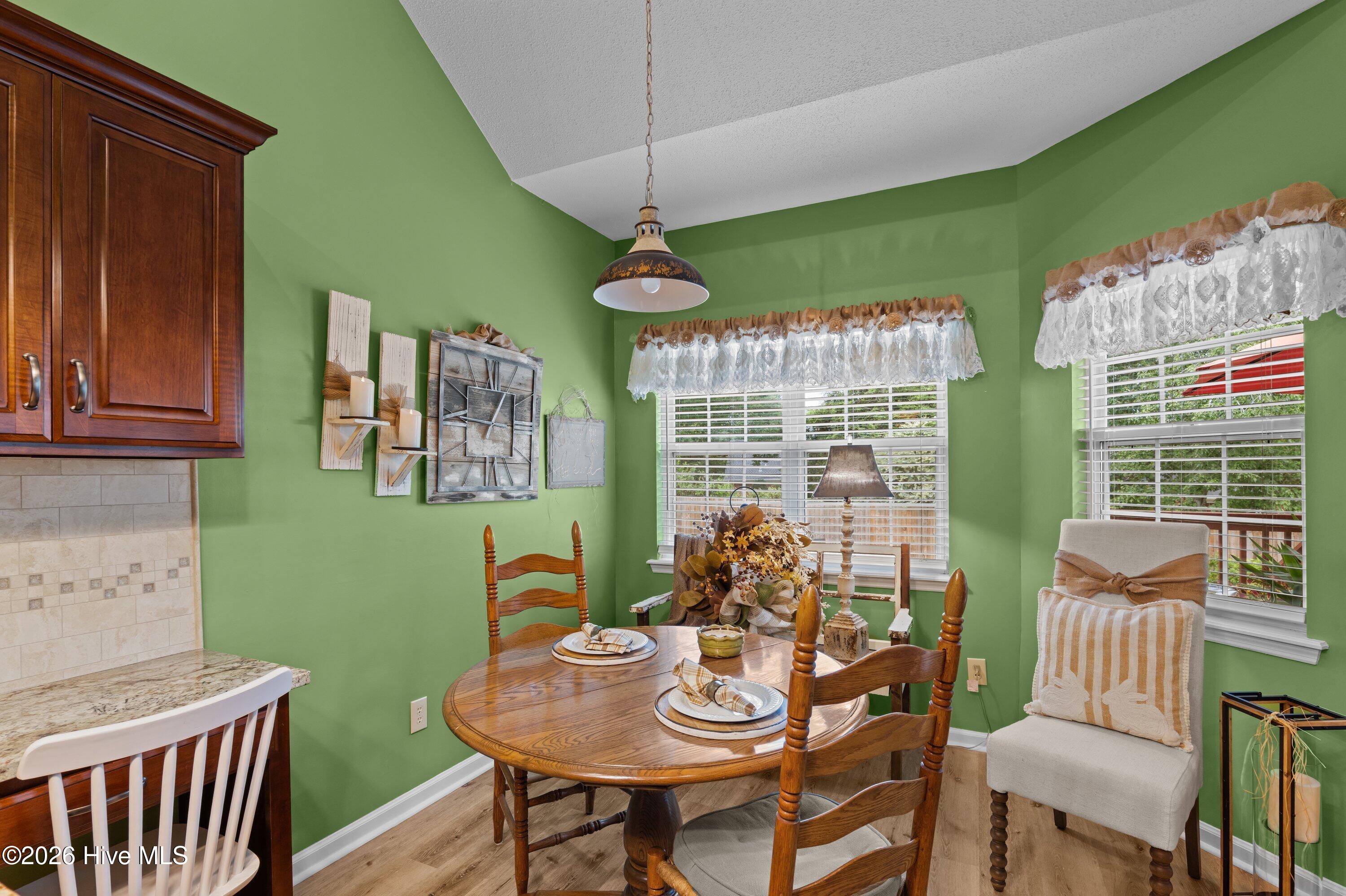 561 Live Oak Court Property Photo 27