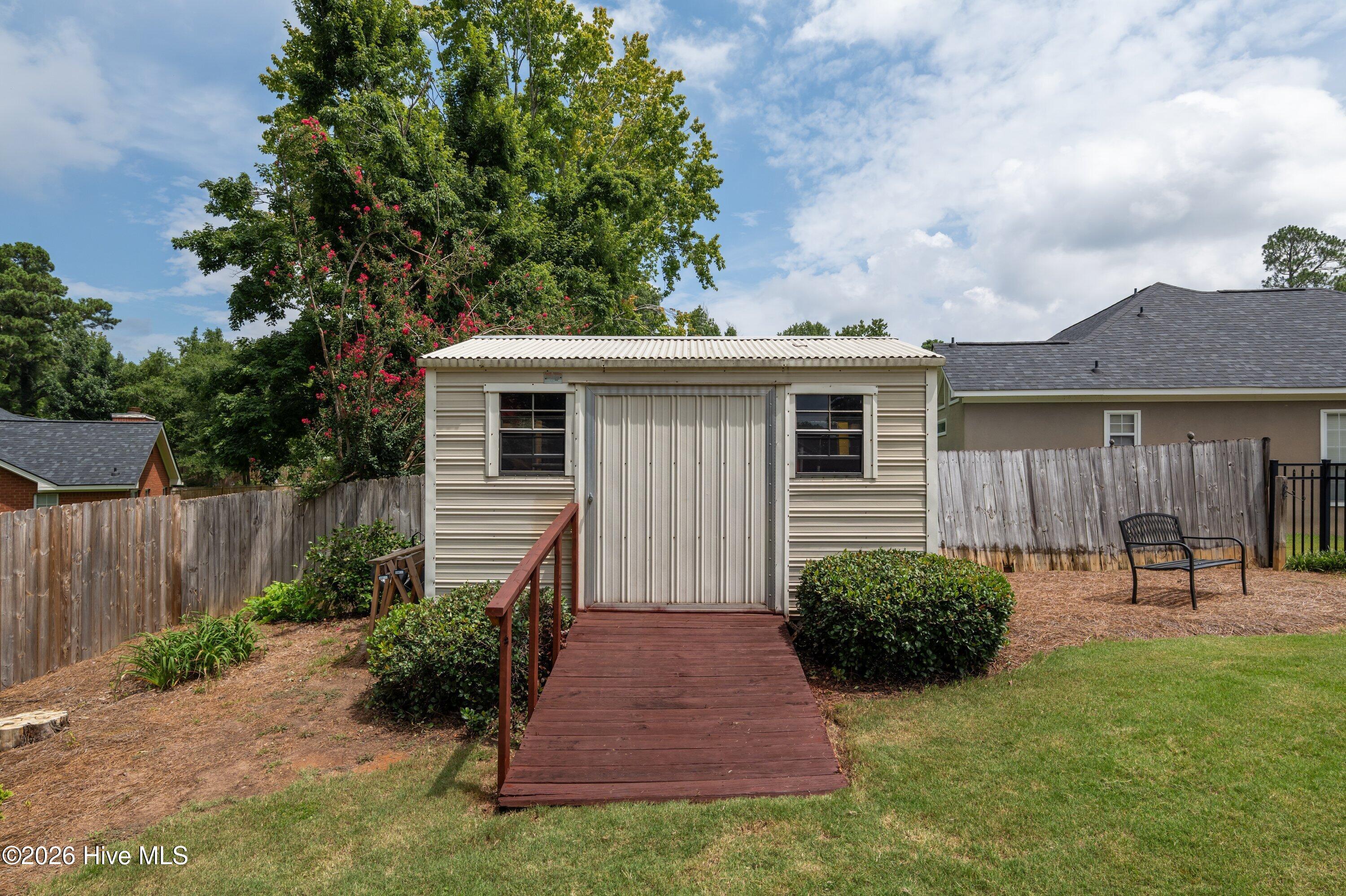 561 Live Oak Court Property Photo 34