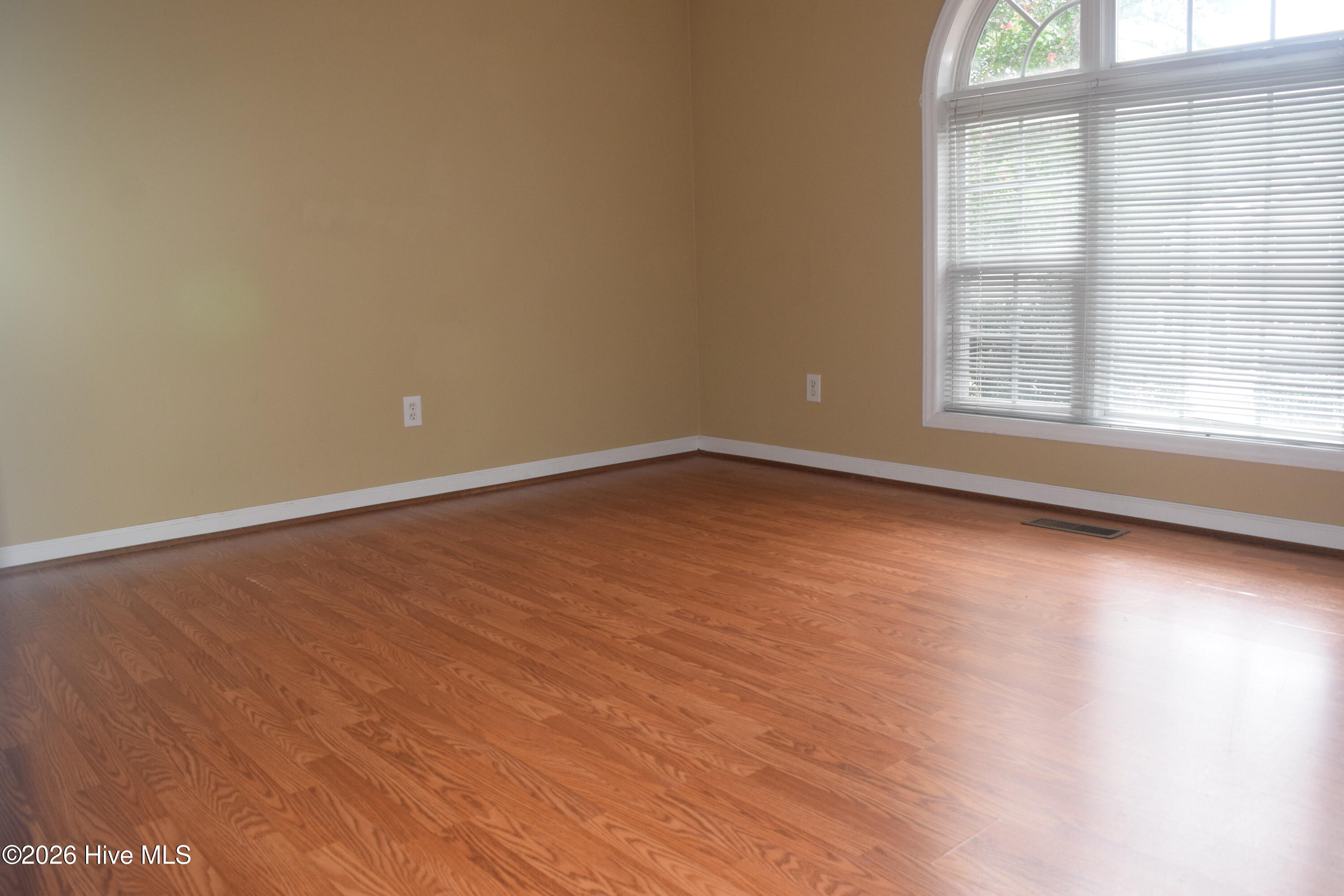 8 Juniper Lane Property Photo 7