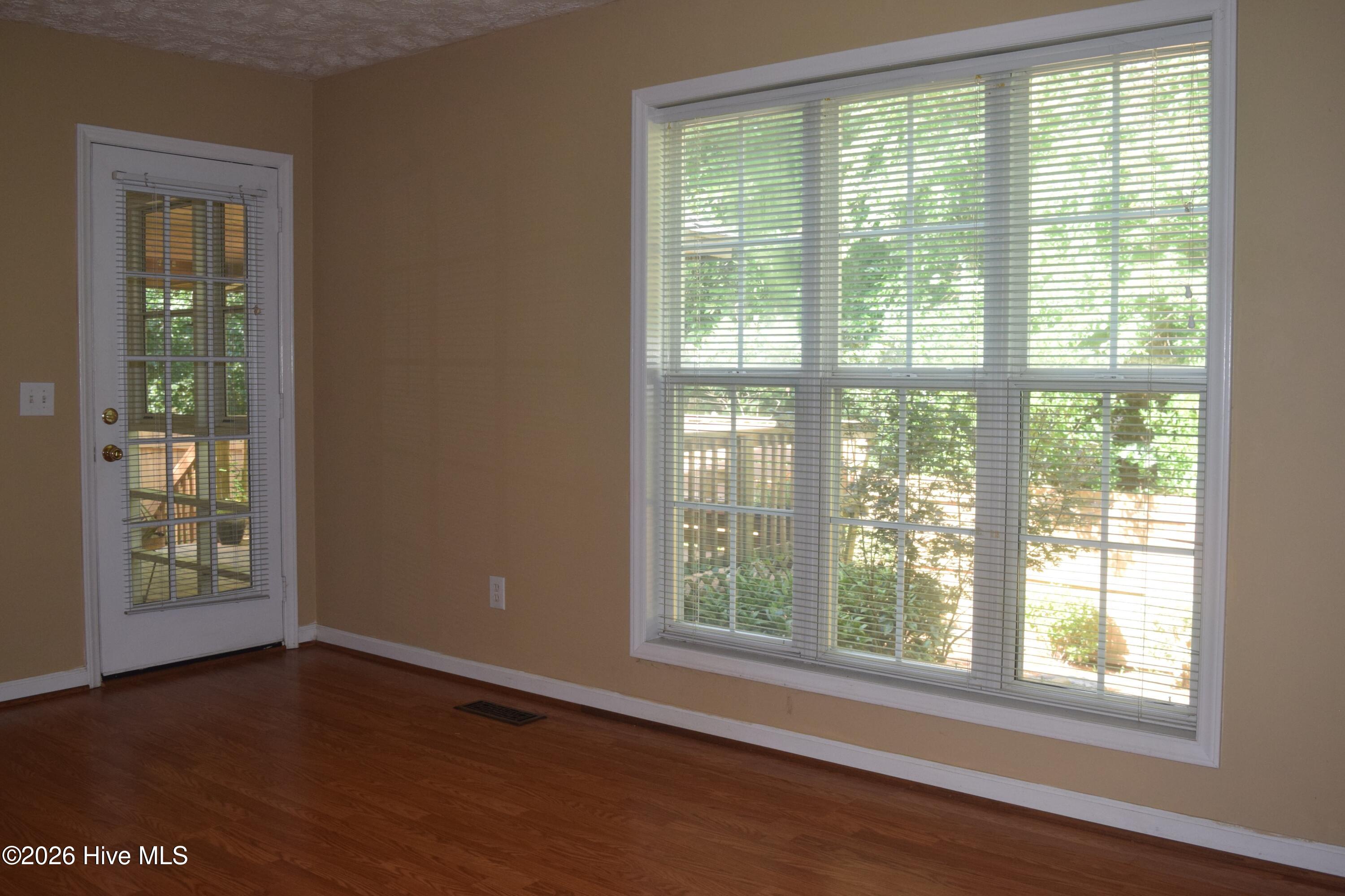 8 Juniper Lane Property Photo 9