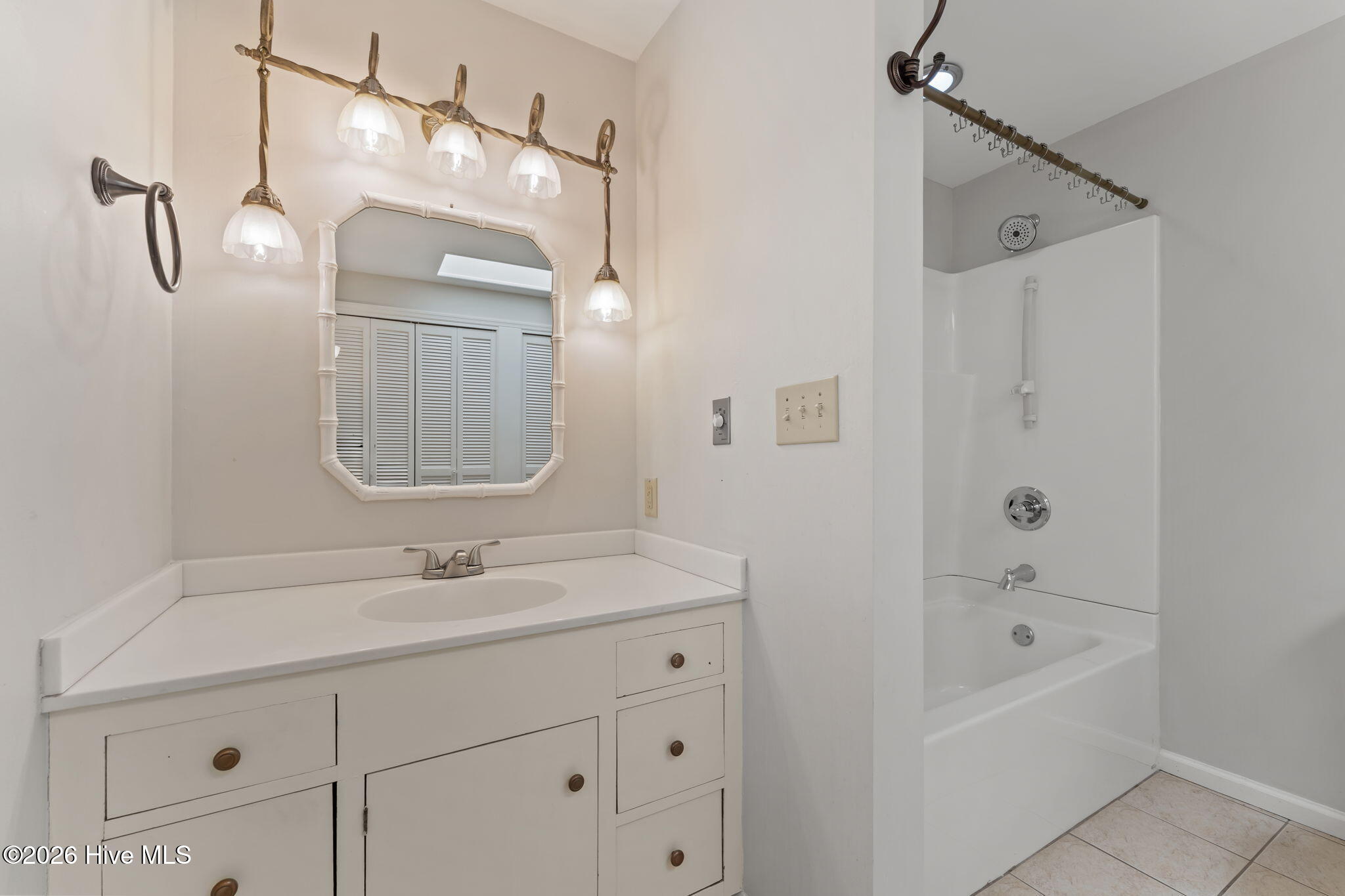 225 Arbutus Road Property Photo 30