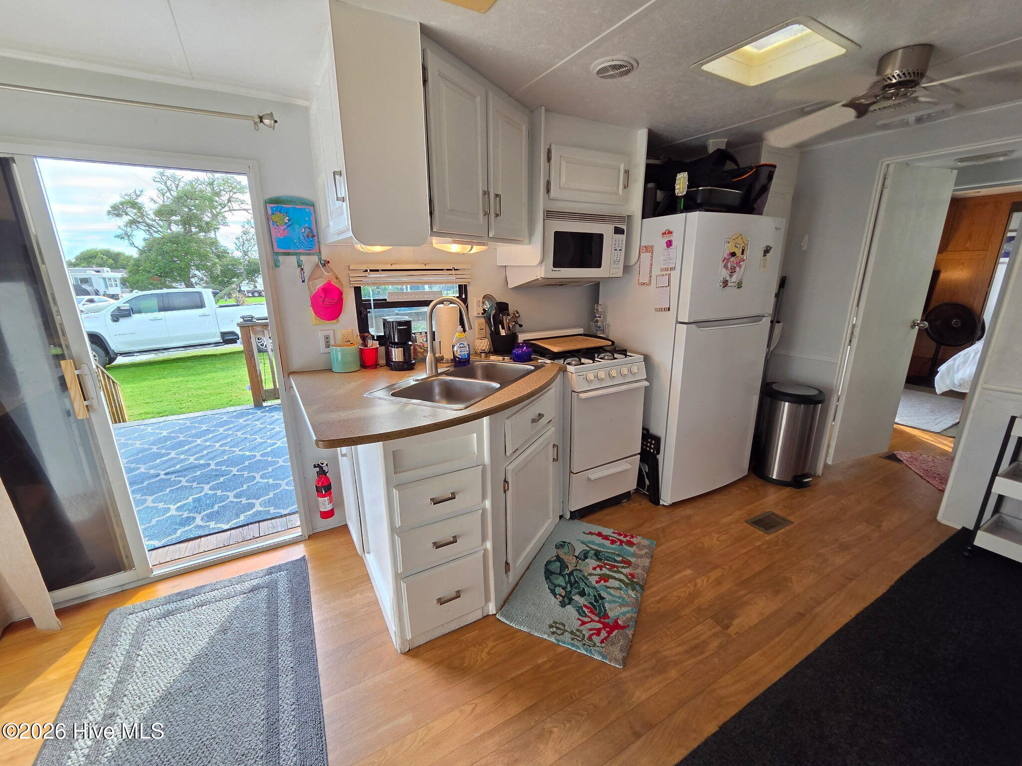4023 149 & 150 Island Drive Property Photo 11