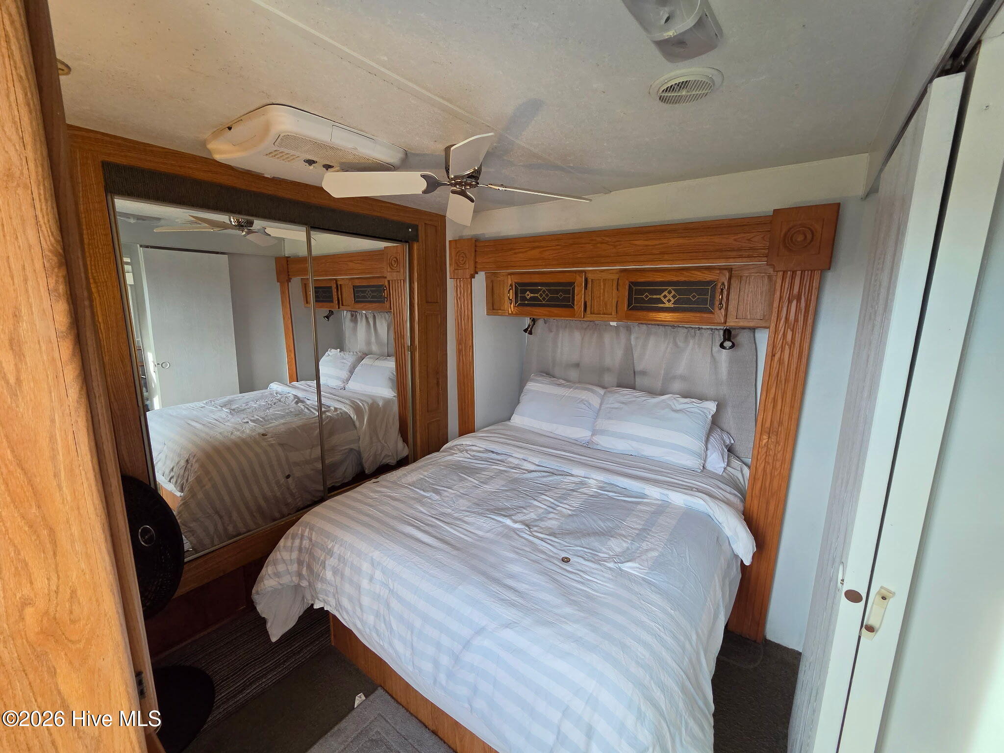 4023 149 & 150 Island Drive Property Photo 13