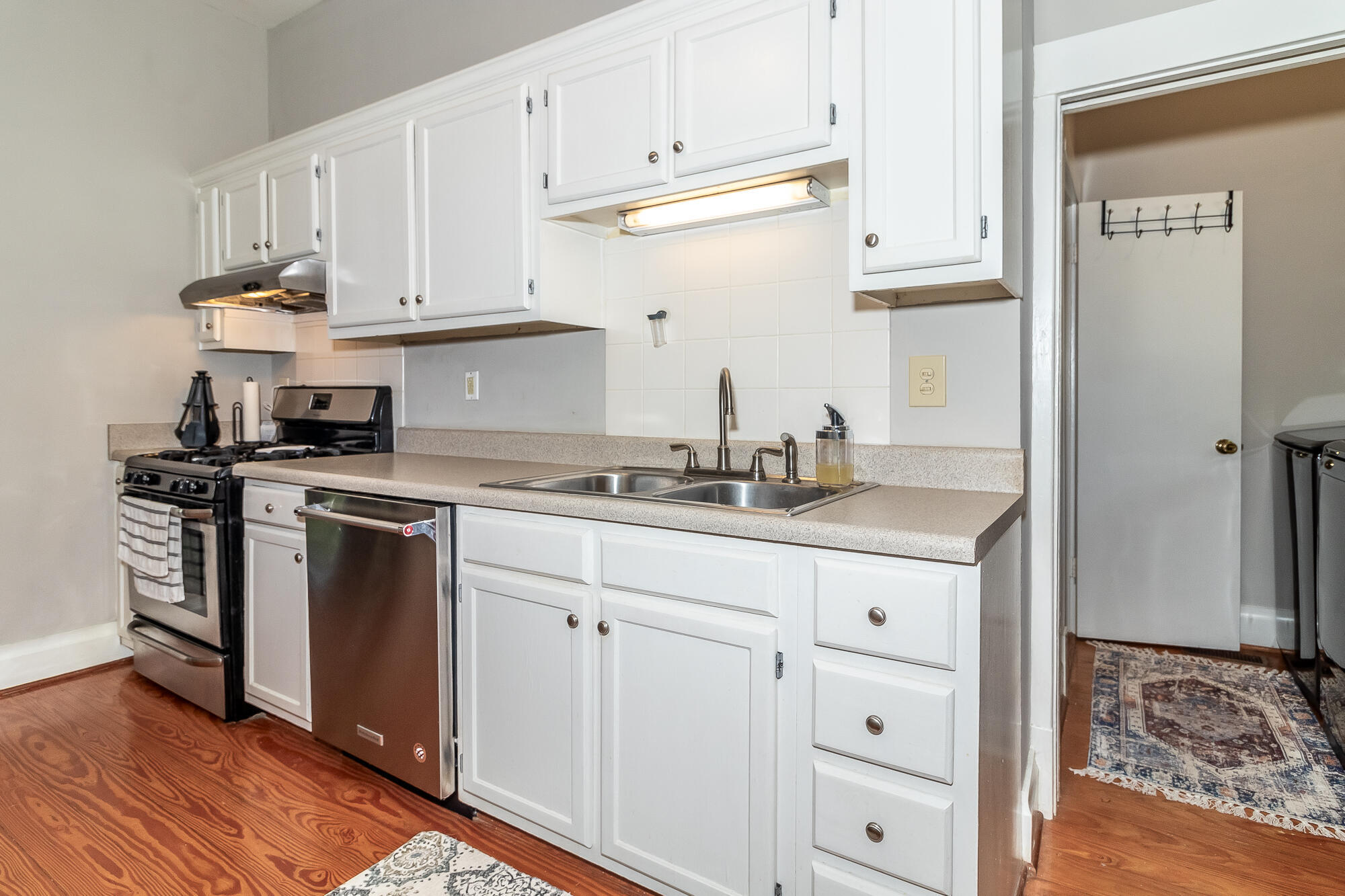 1117 Cobb St Street Property Photo 10