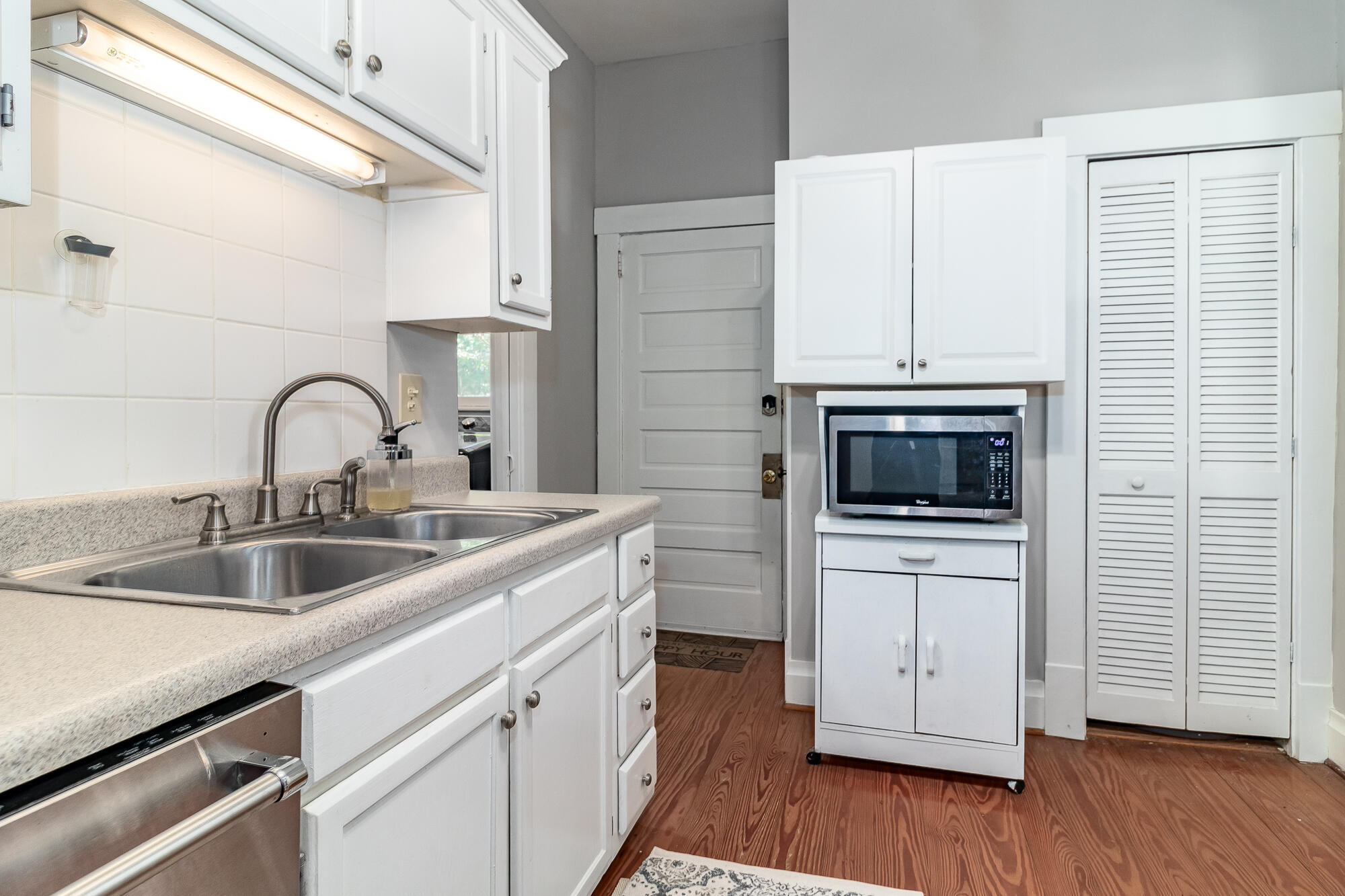 1117 Cobb St Street Property Photo 11