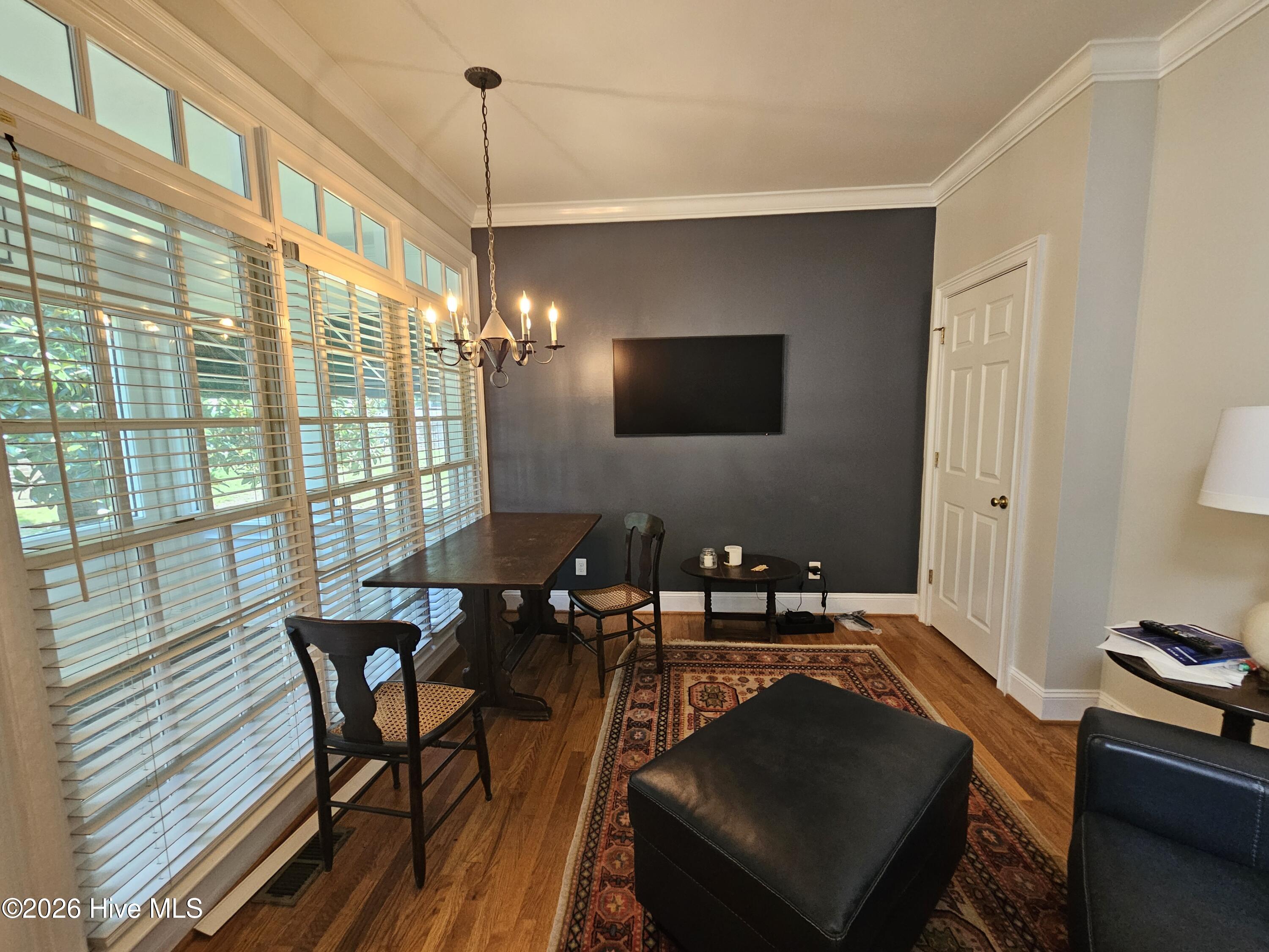 110 Foxcroft Drive Property Photo 14