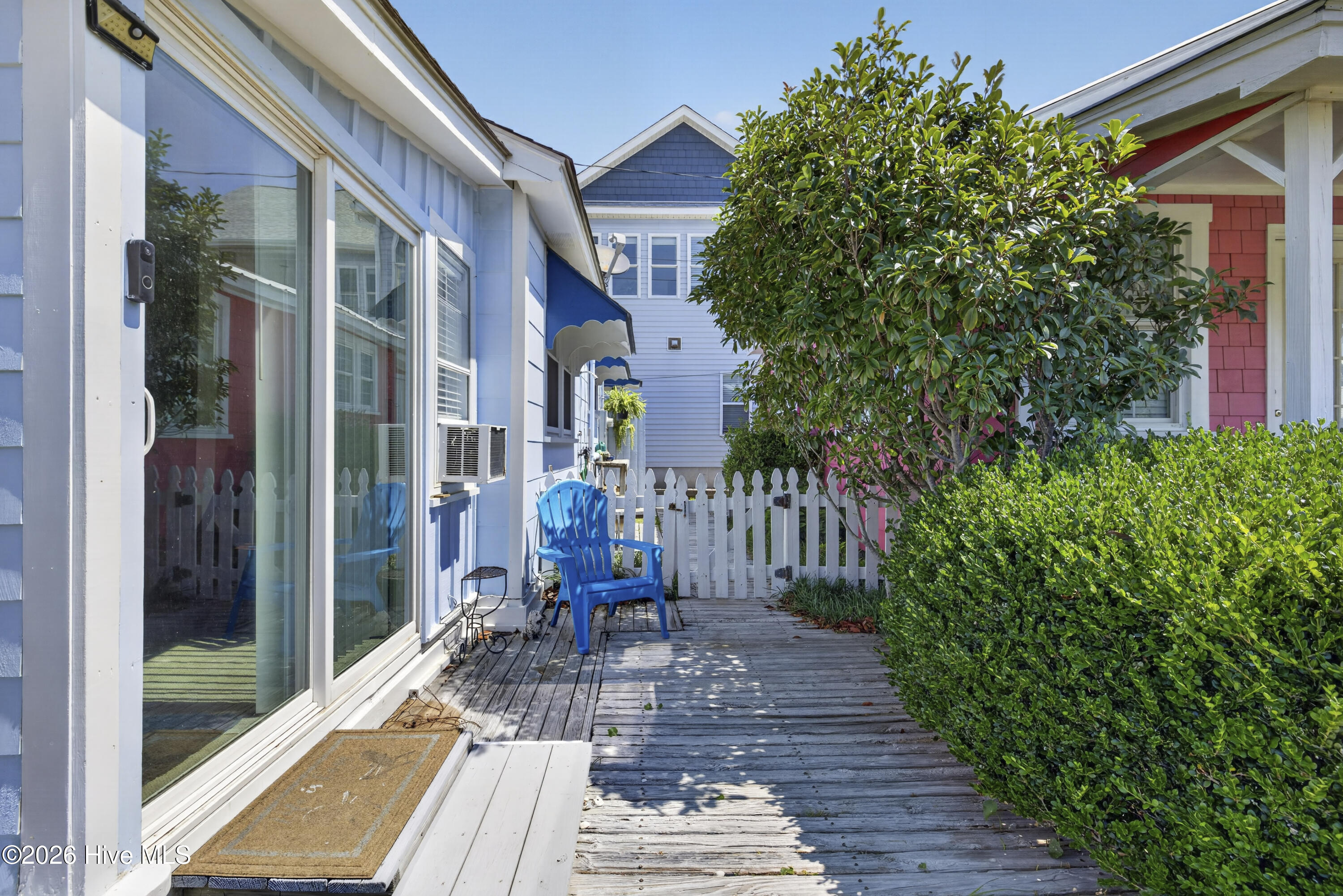 617 S 3rd Avenue Property Photo 5