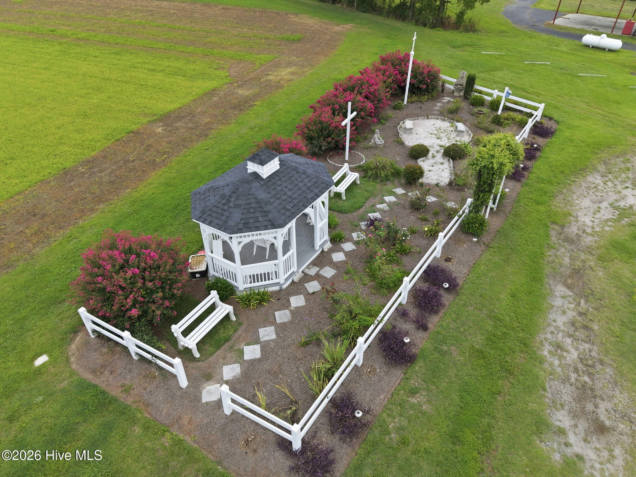 2611 Fire House Road Property Photo 11