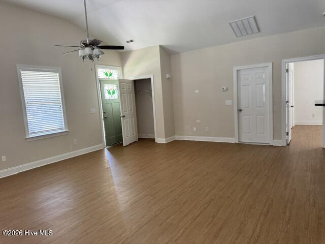 4975 N Hampton Drive Se Property Photo 6