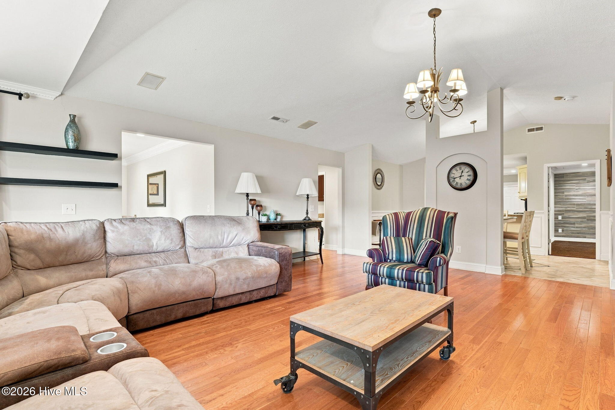 102 Juniper Court Property Photo 8