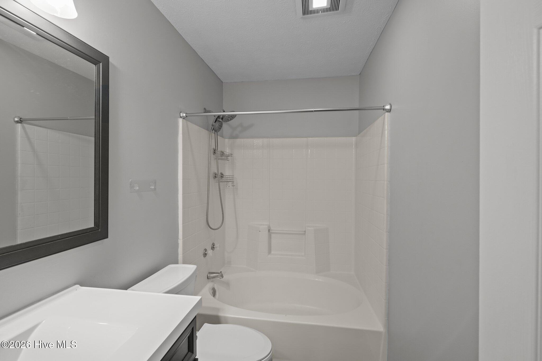 225 John Court Property Photo 14
