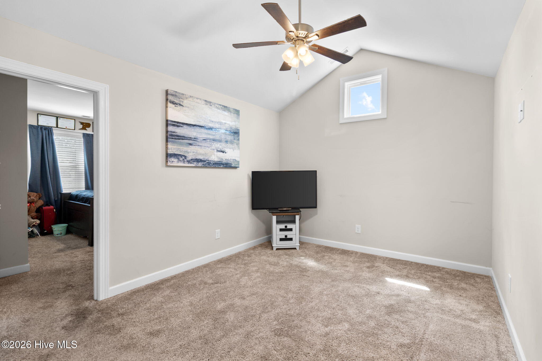 104 Fox Ridge Drive Property Photo 35
