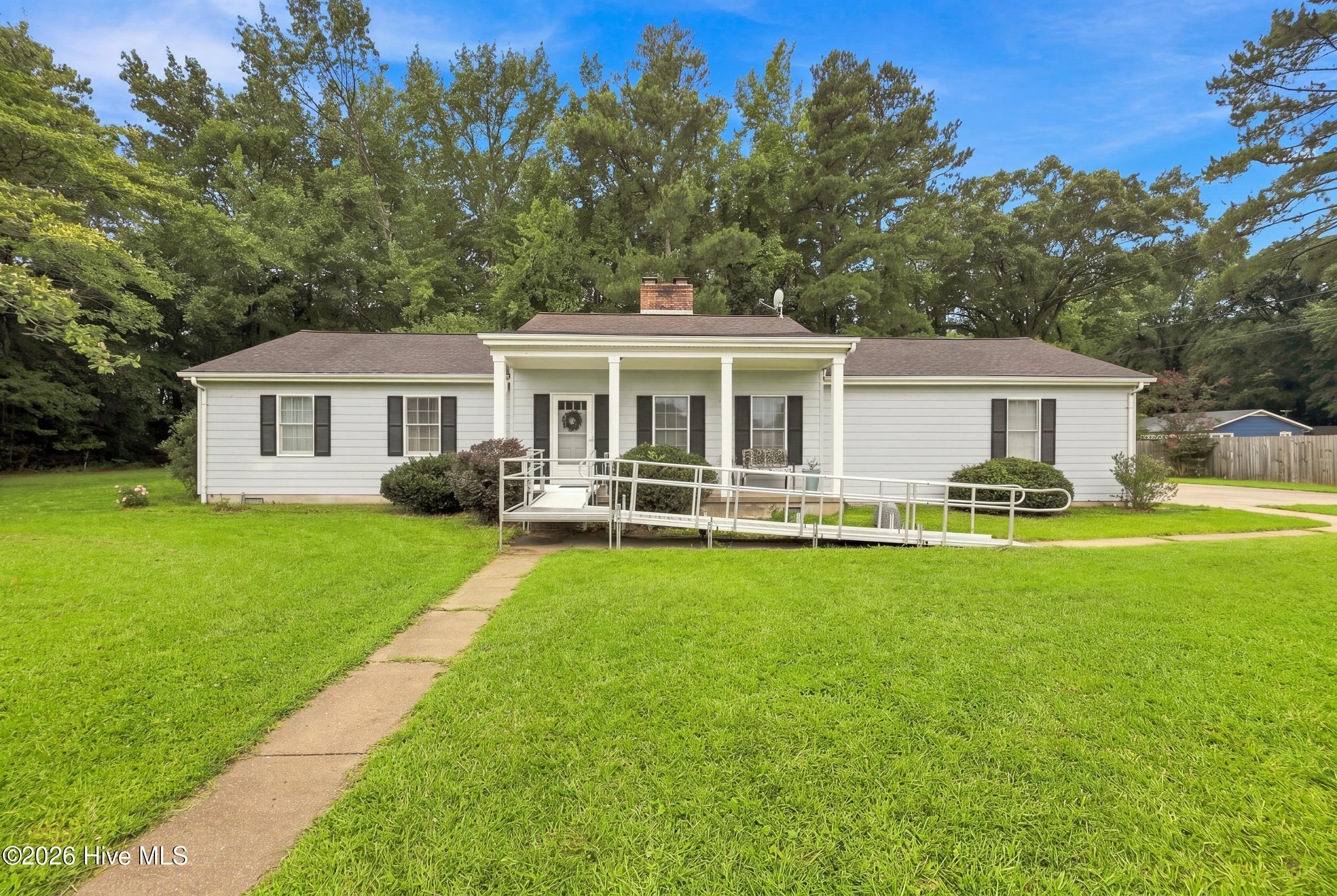 1901 Ulster Drive Property Photo 1