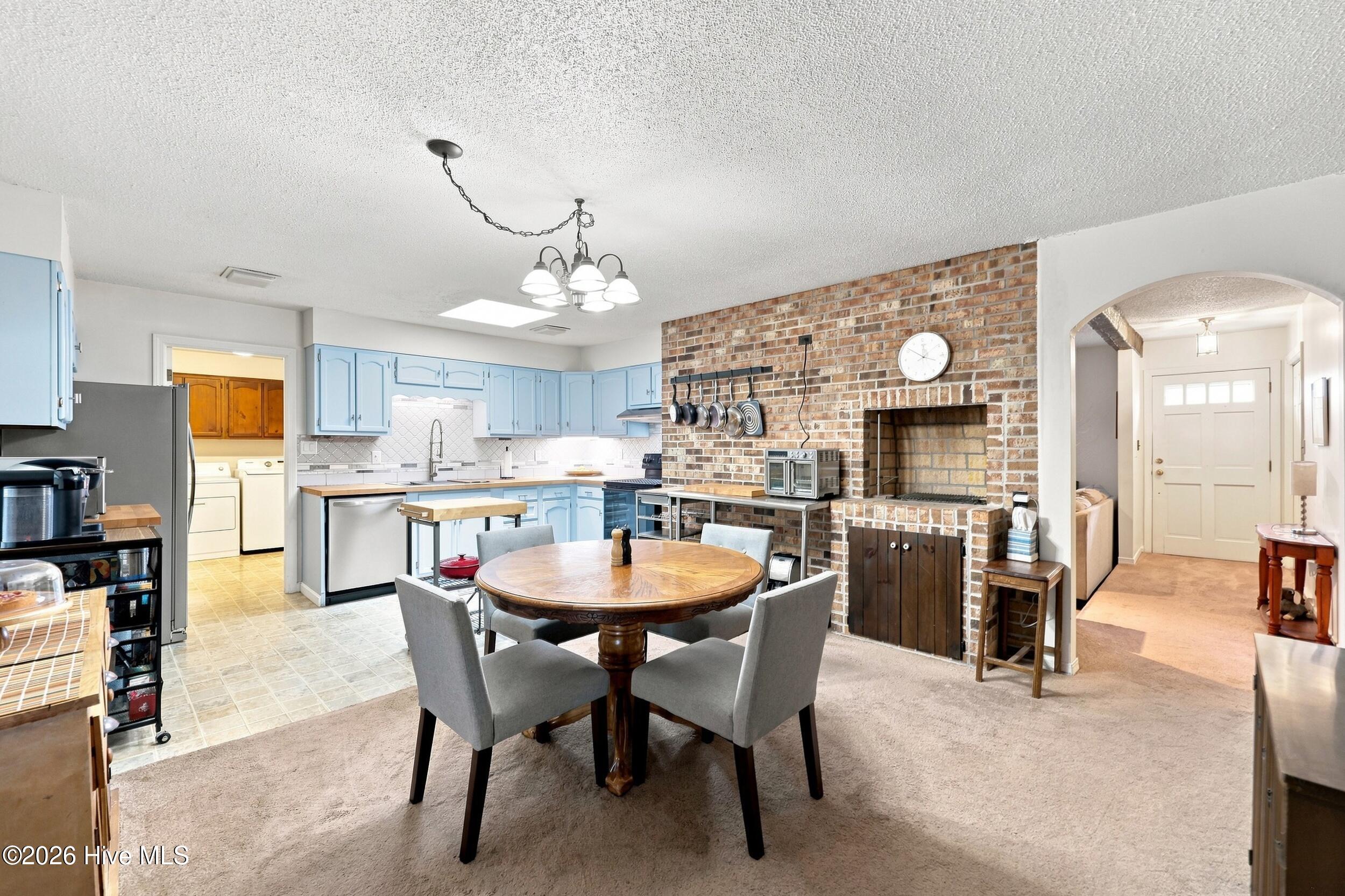 1901 Ulster Drive Property Photo 12