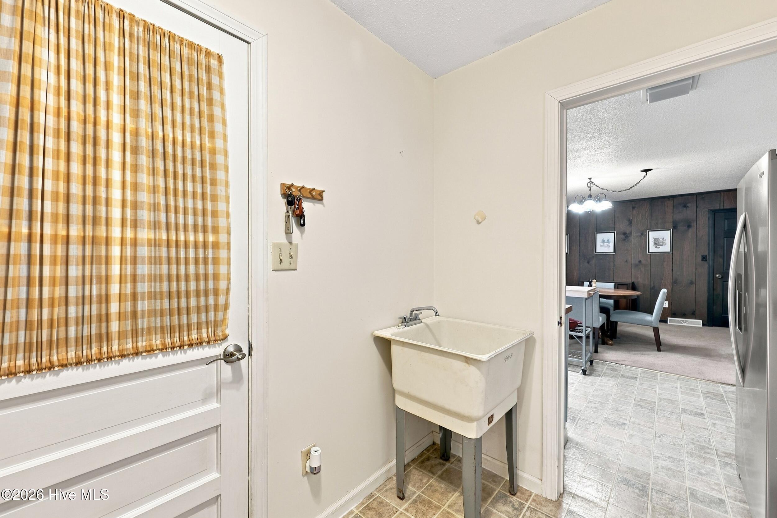 1901 Ulster Drive Property Photo 29