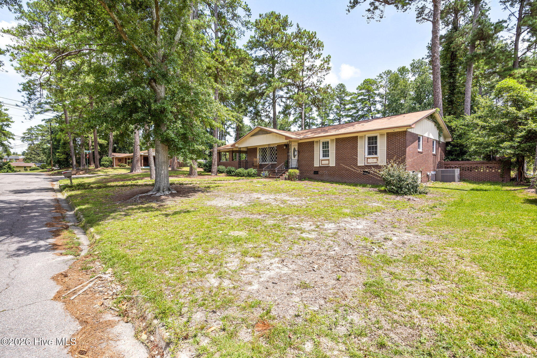 1904 Valley Spring Road Property Photo 6