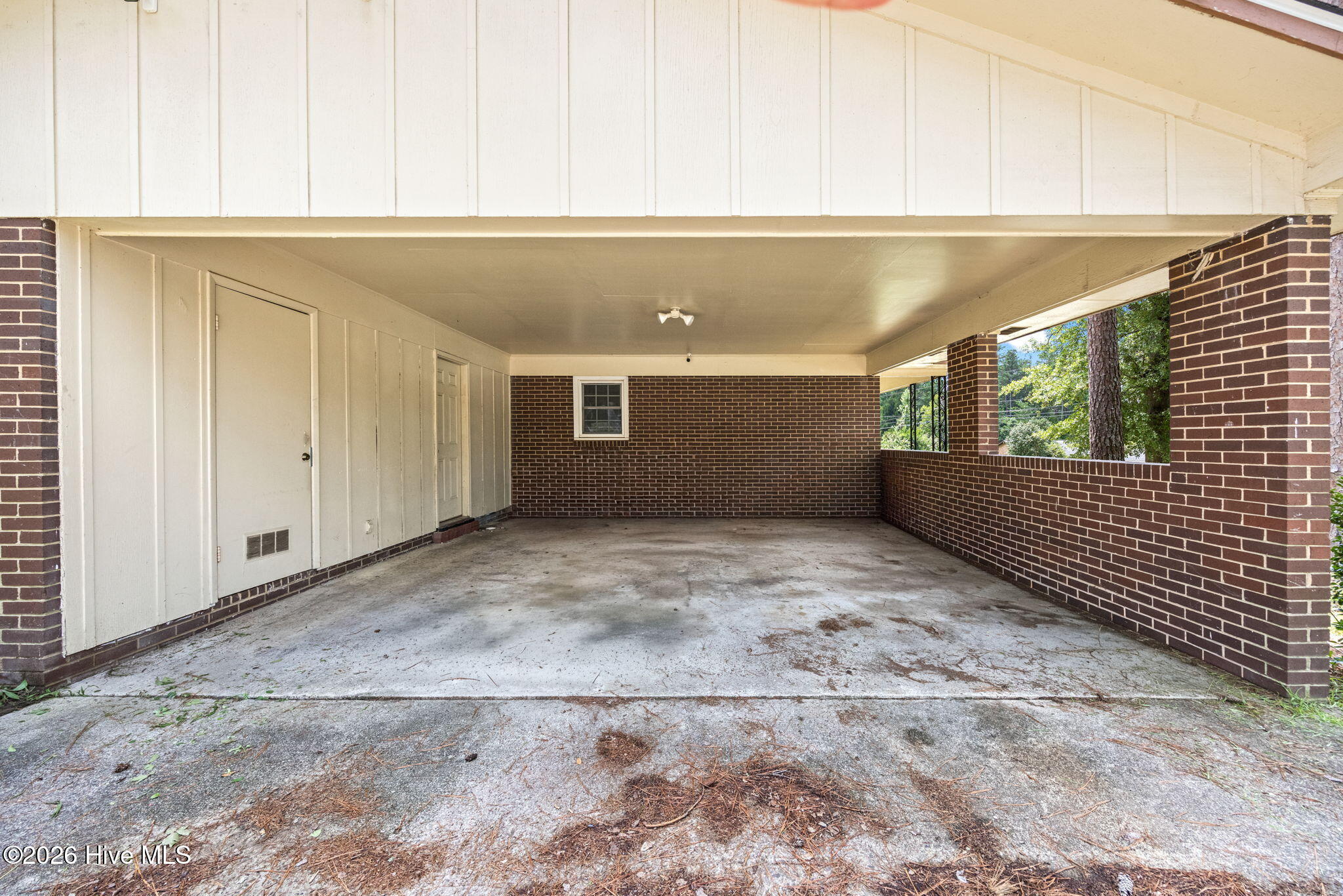 1904 Valley Spring Road Property Photo 8