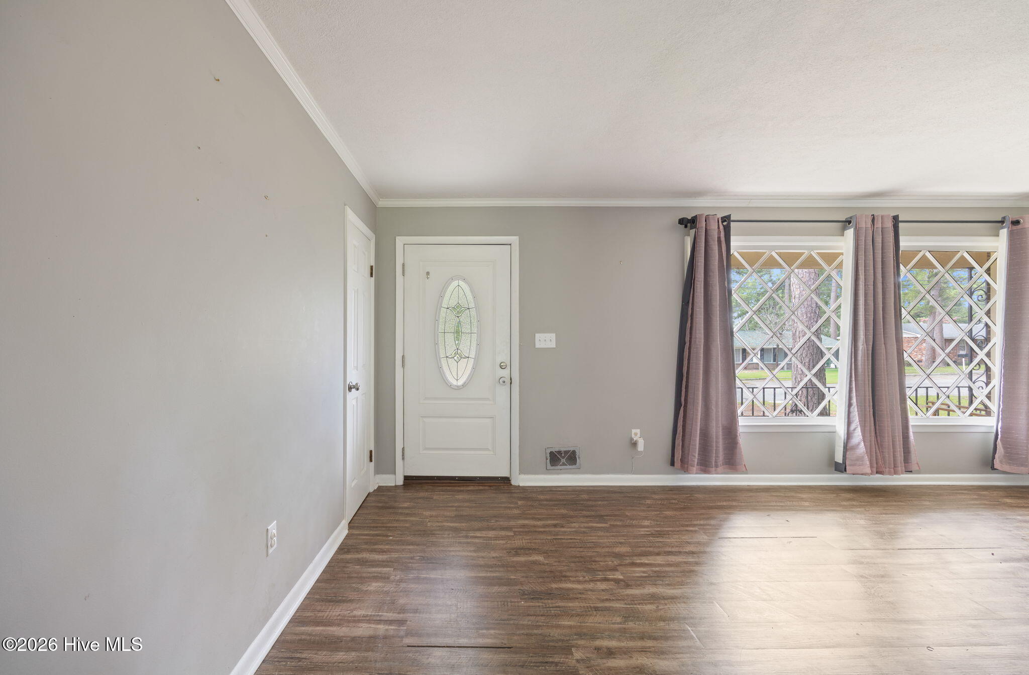 1904 Valley Spring Road Property Photo 12