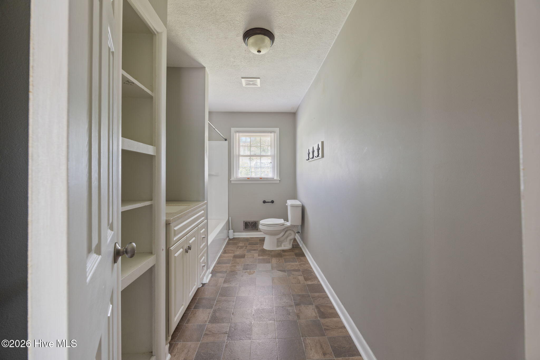 1904 Valley Spring Road Property Photo 34