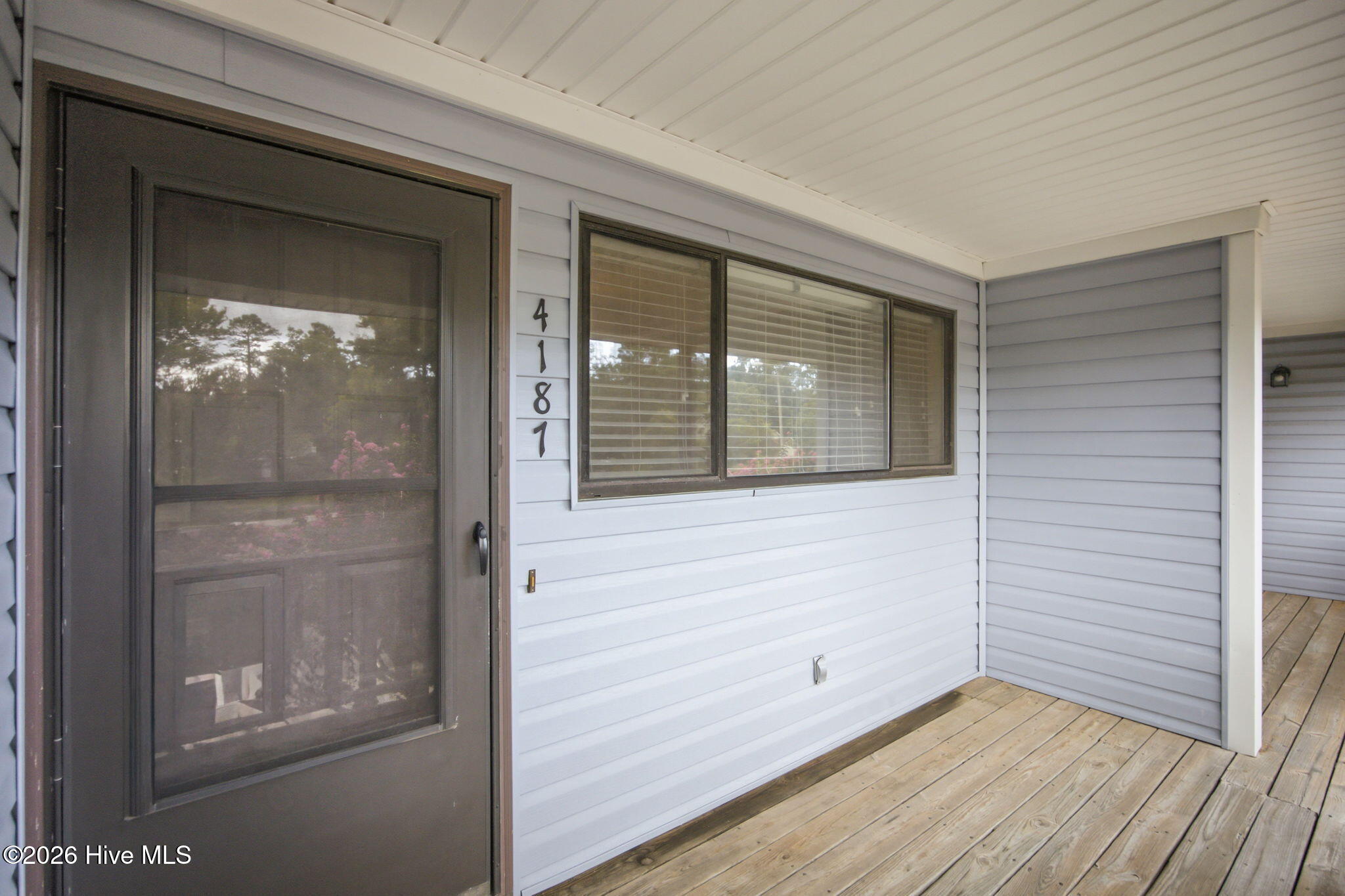 4187 Spirea Drive Property Photo 4