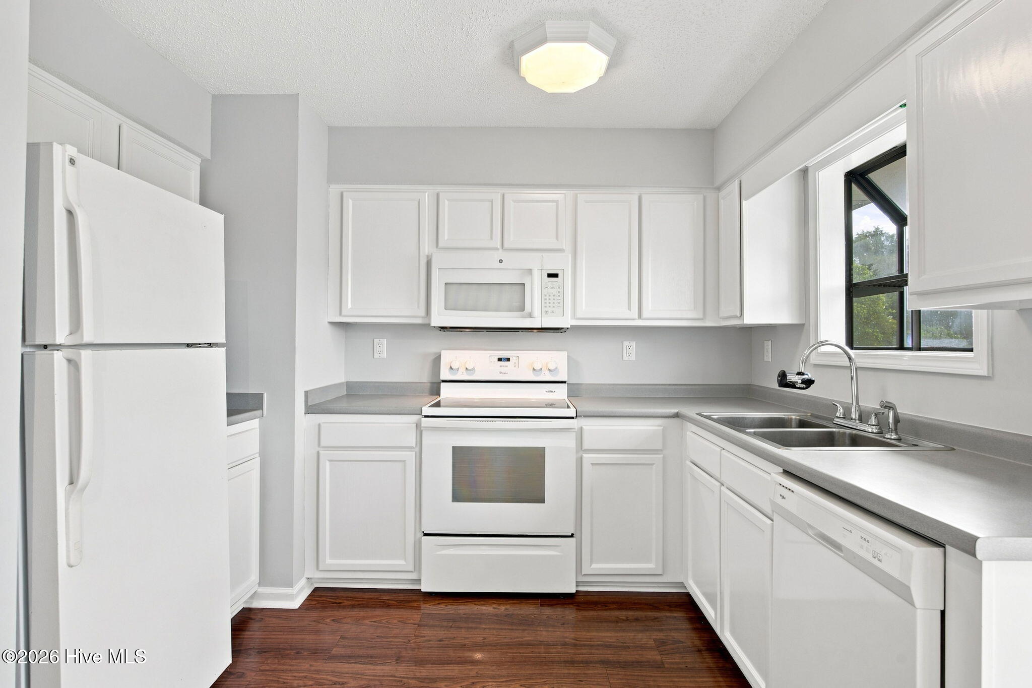 4187 Spirea Drive Property Photo 10