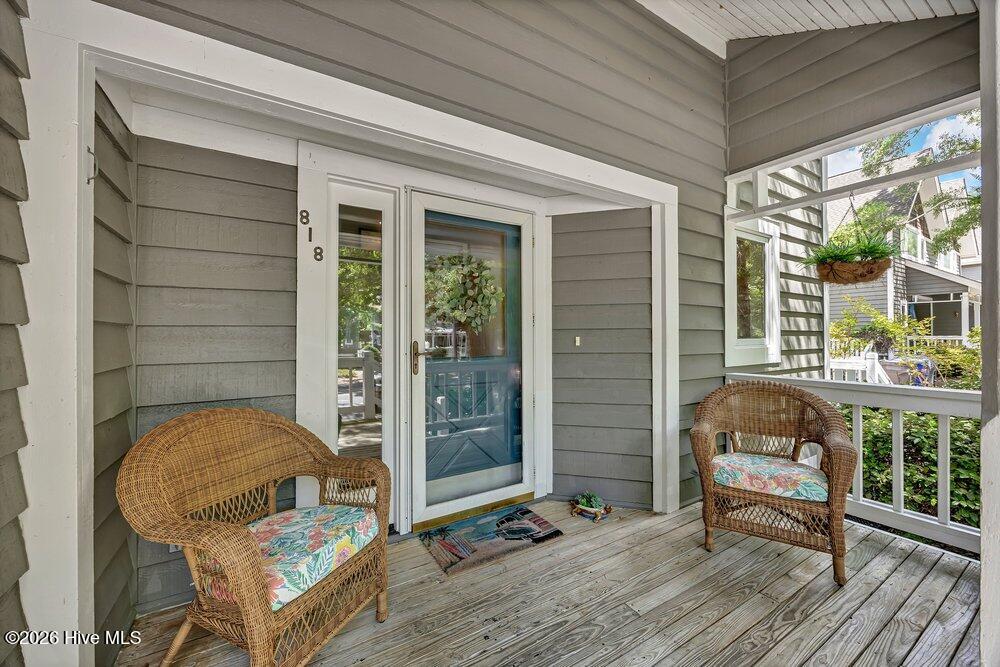 818 Indigo Village Court Property Photo 8