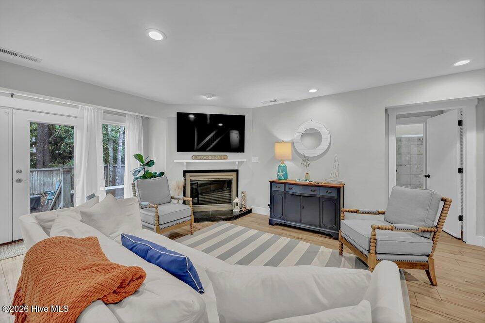 818 Indigo Village Court Property Photo 15