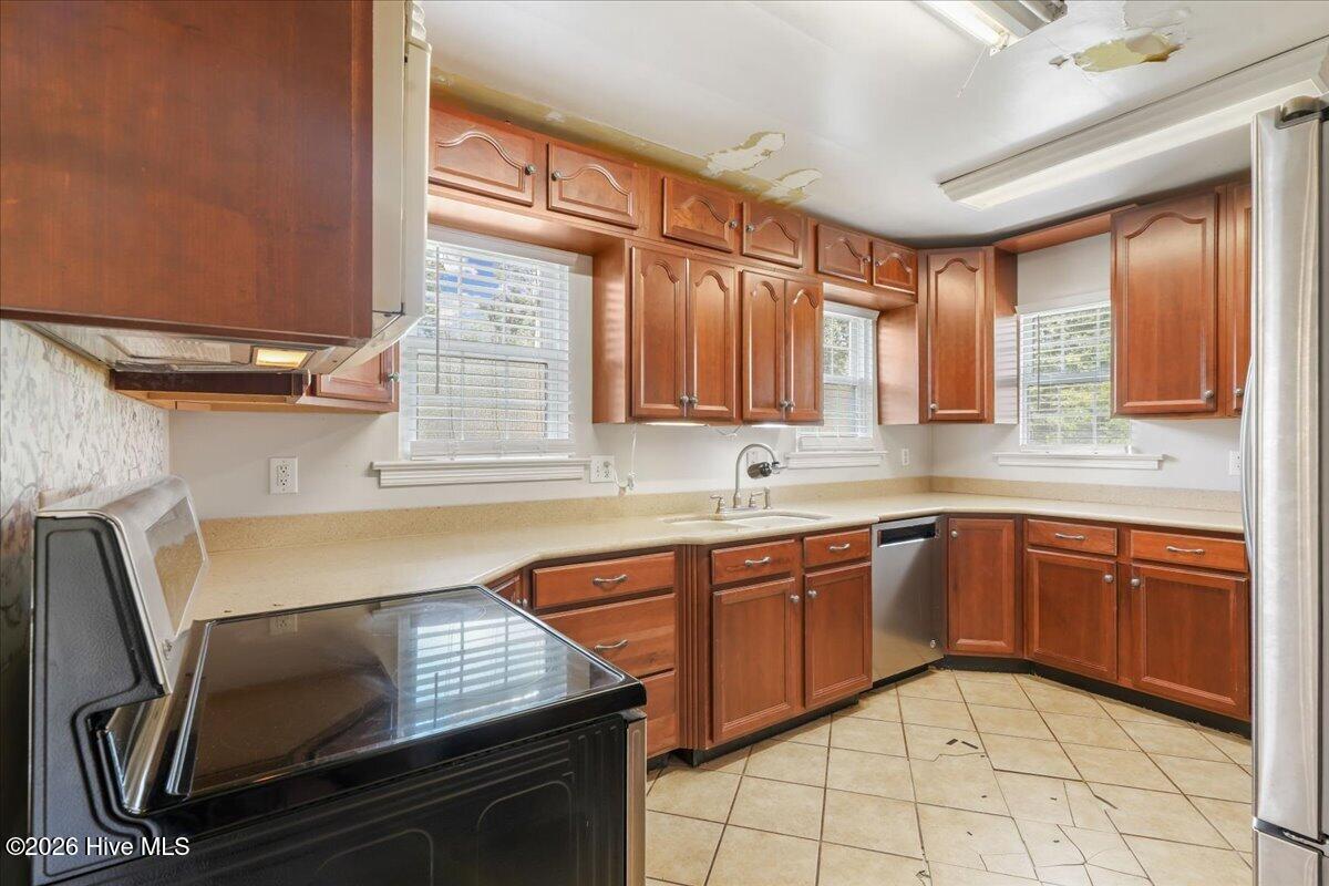 1506 E Holly Street Property Photo 22