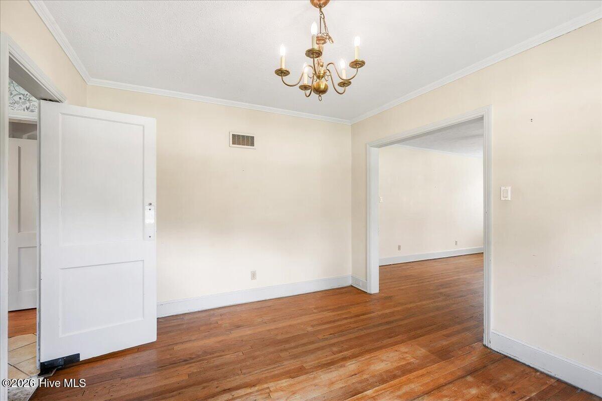 1506 E Holly Street Property Photo 27