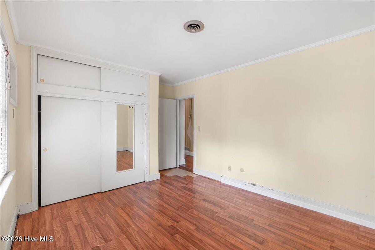 1506 E Holly Street Property Photo 31