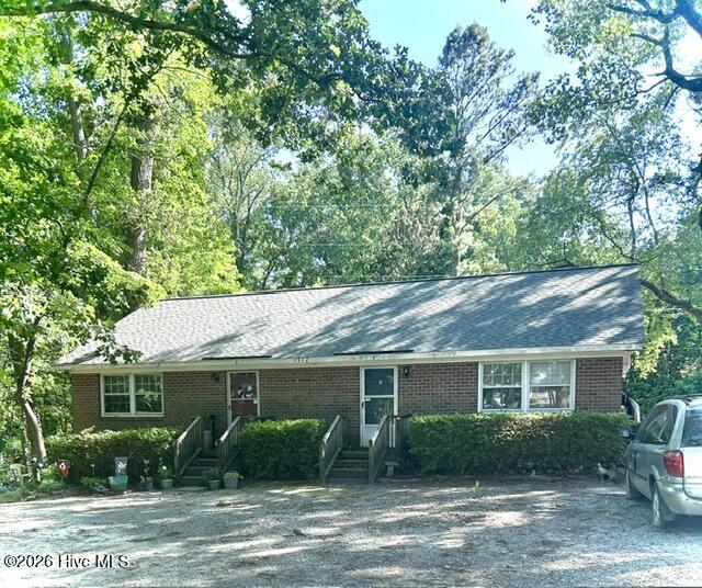 1312 E 14th St A & B Property Photo 1