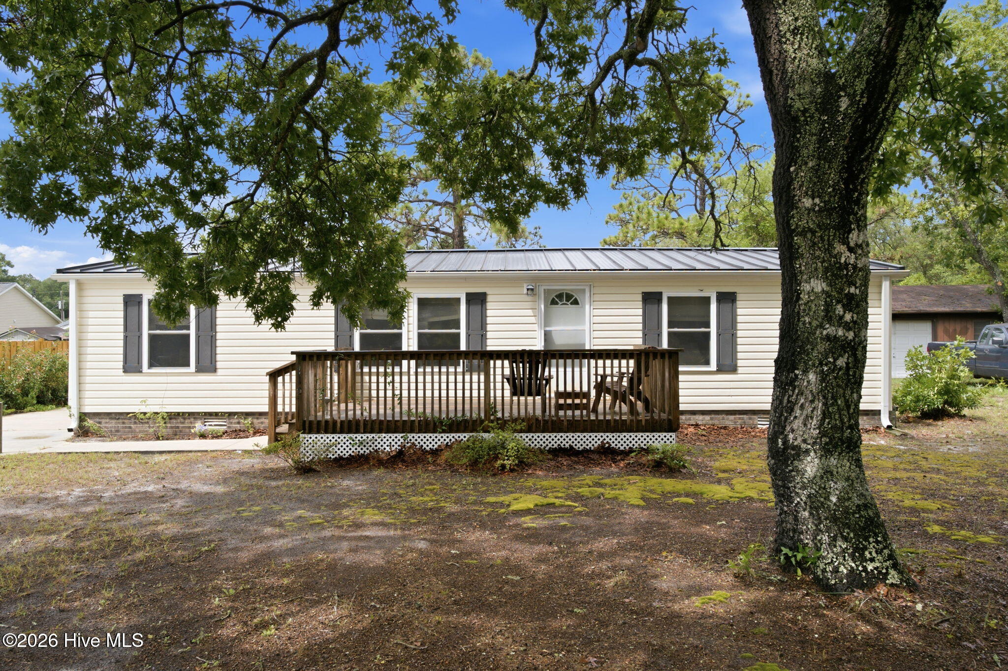 1710 Ocean View Drive Sw Property Photo 2