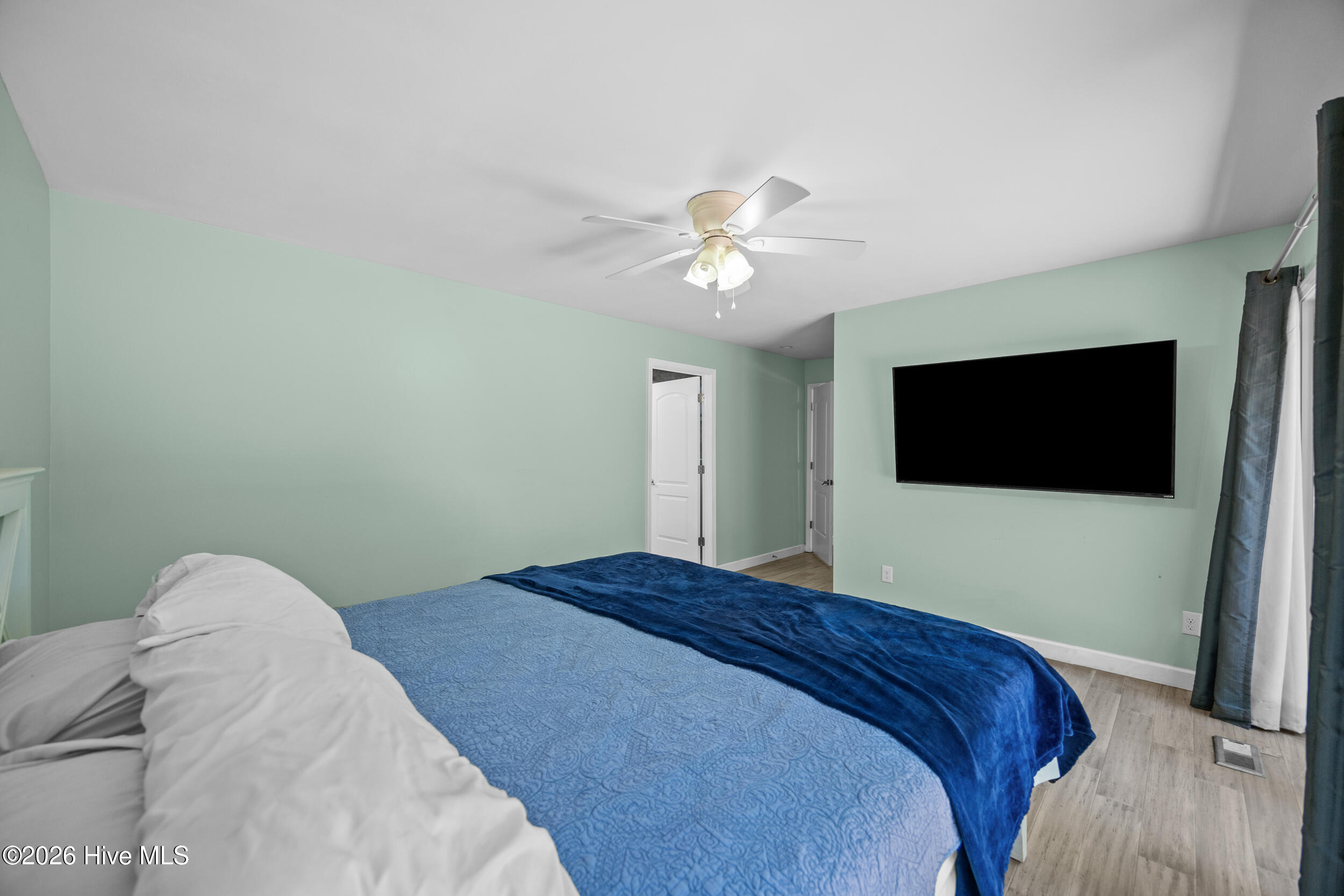 667 Hughes Road Property Photo 21