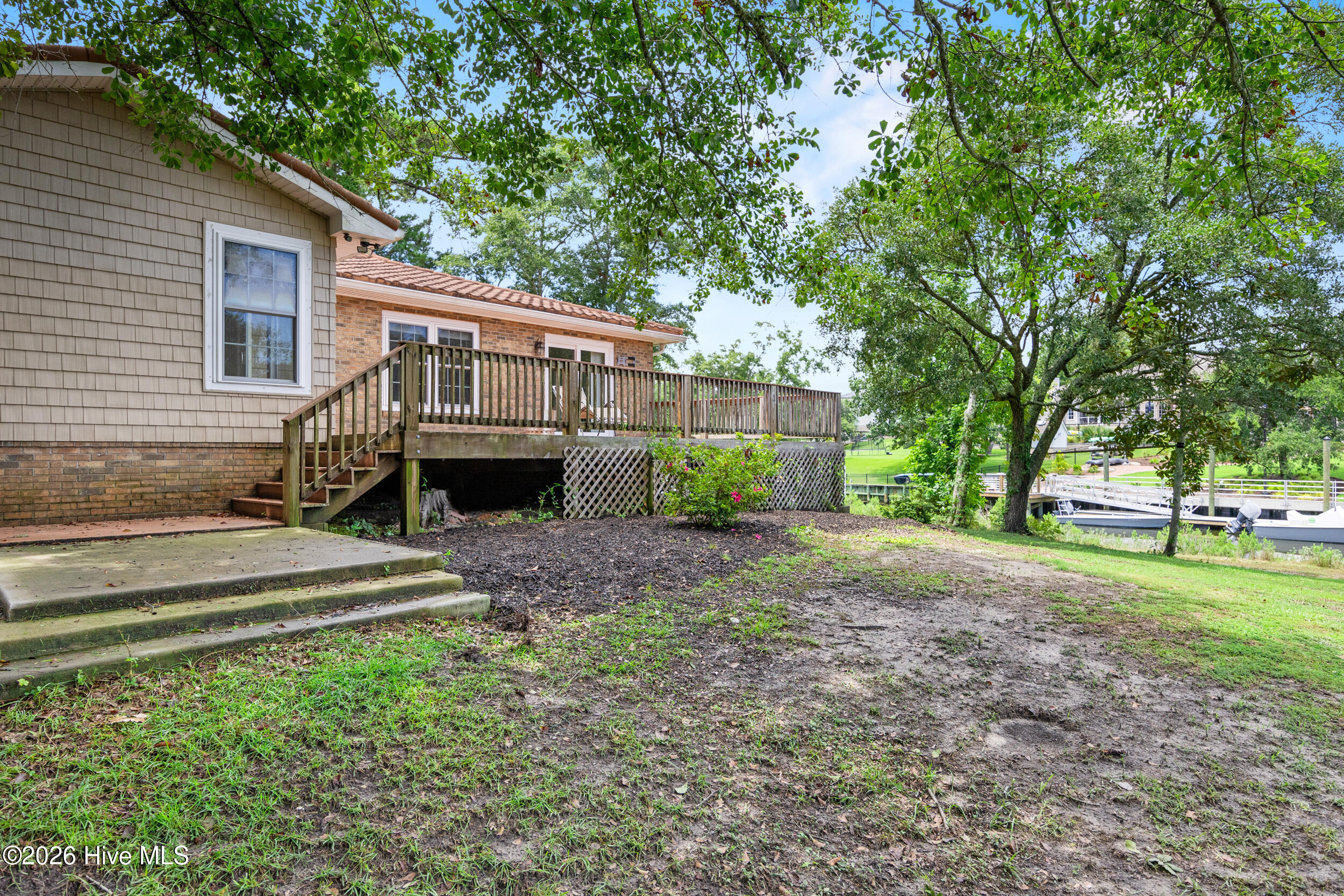 667 Hughes Road Property Photo 39