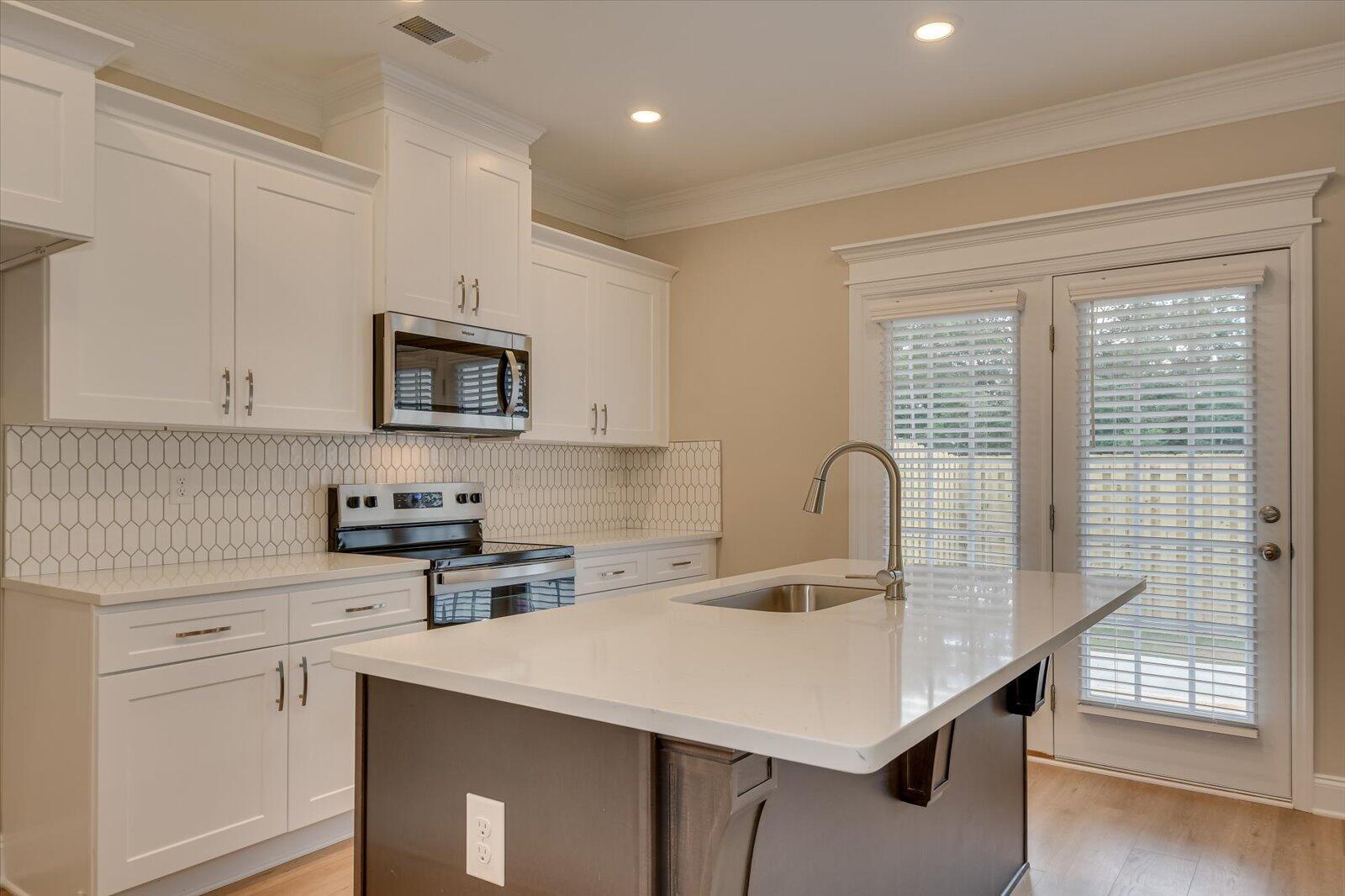 775 Bronze Way Property Photo 3