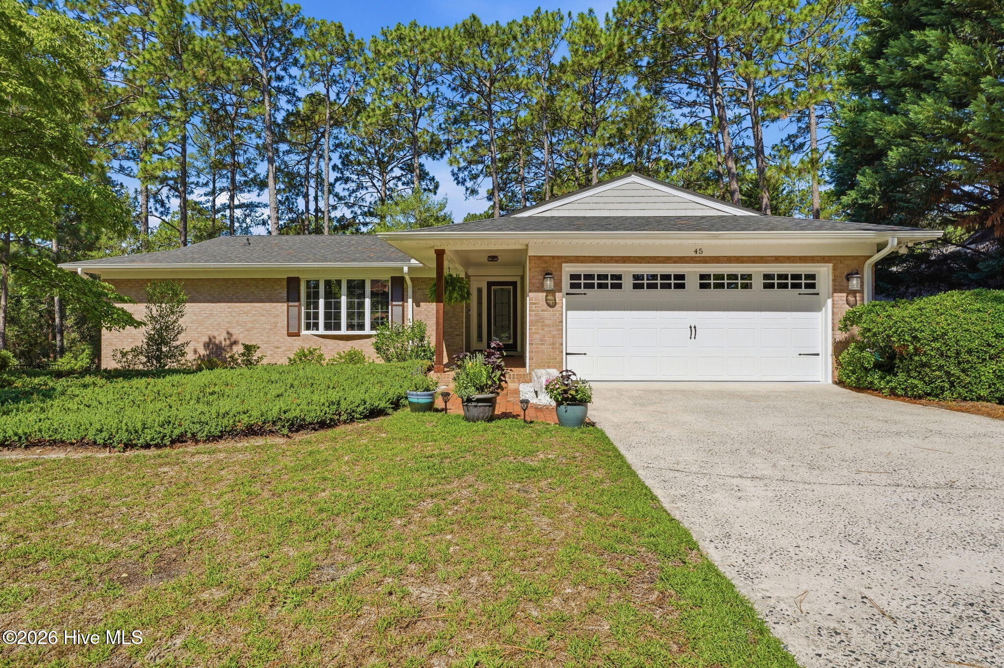 45 Thunderbird Lane Property Photo 1