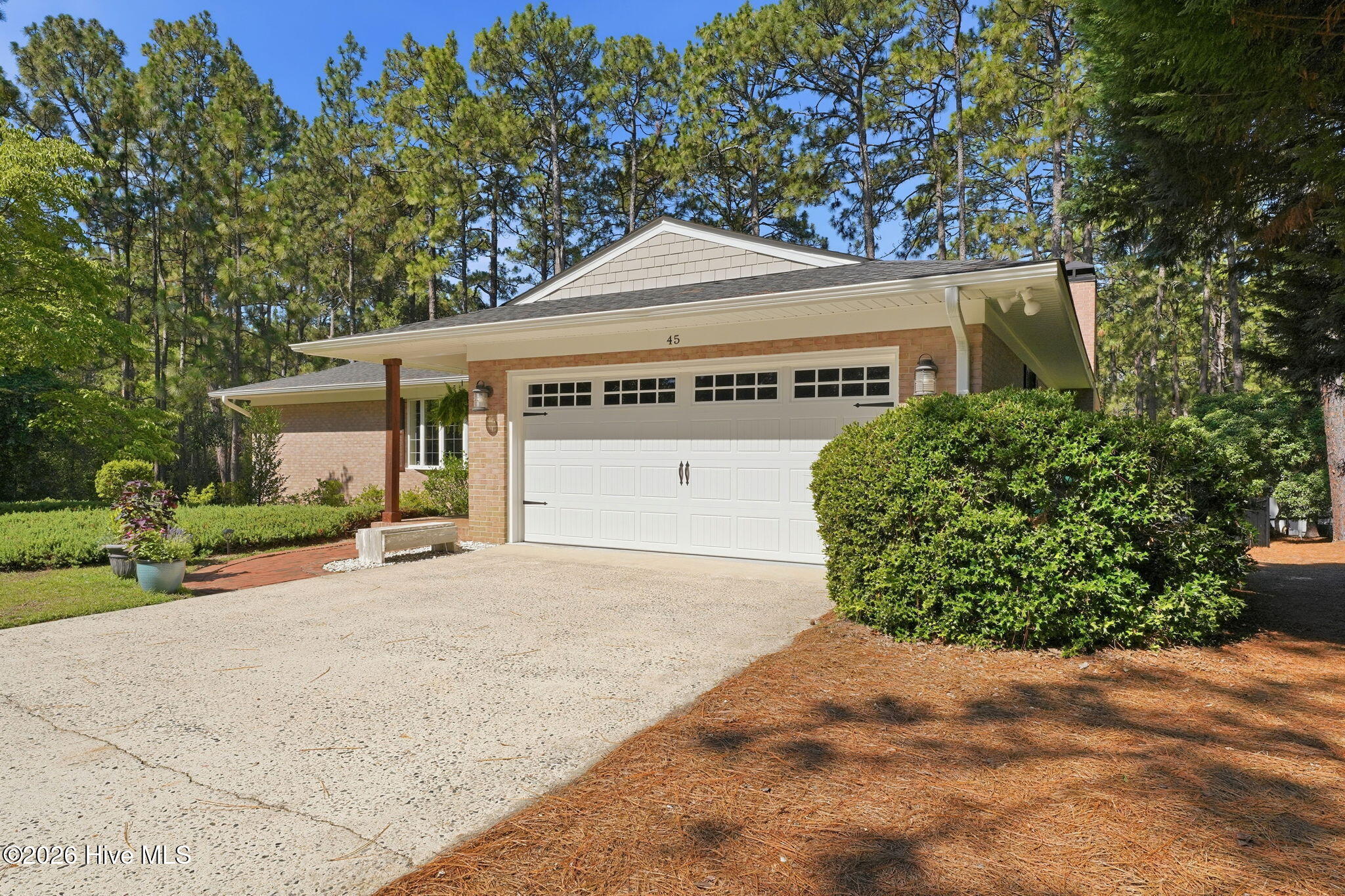 45 Thunderbird Lane Property Photo 8