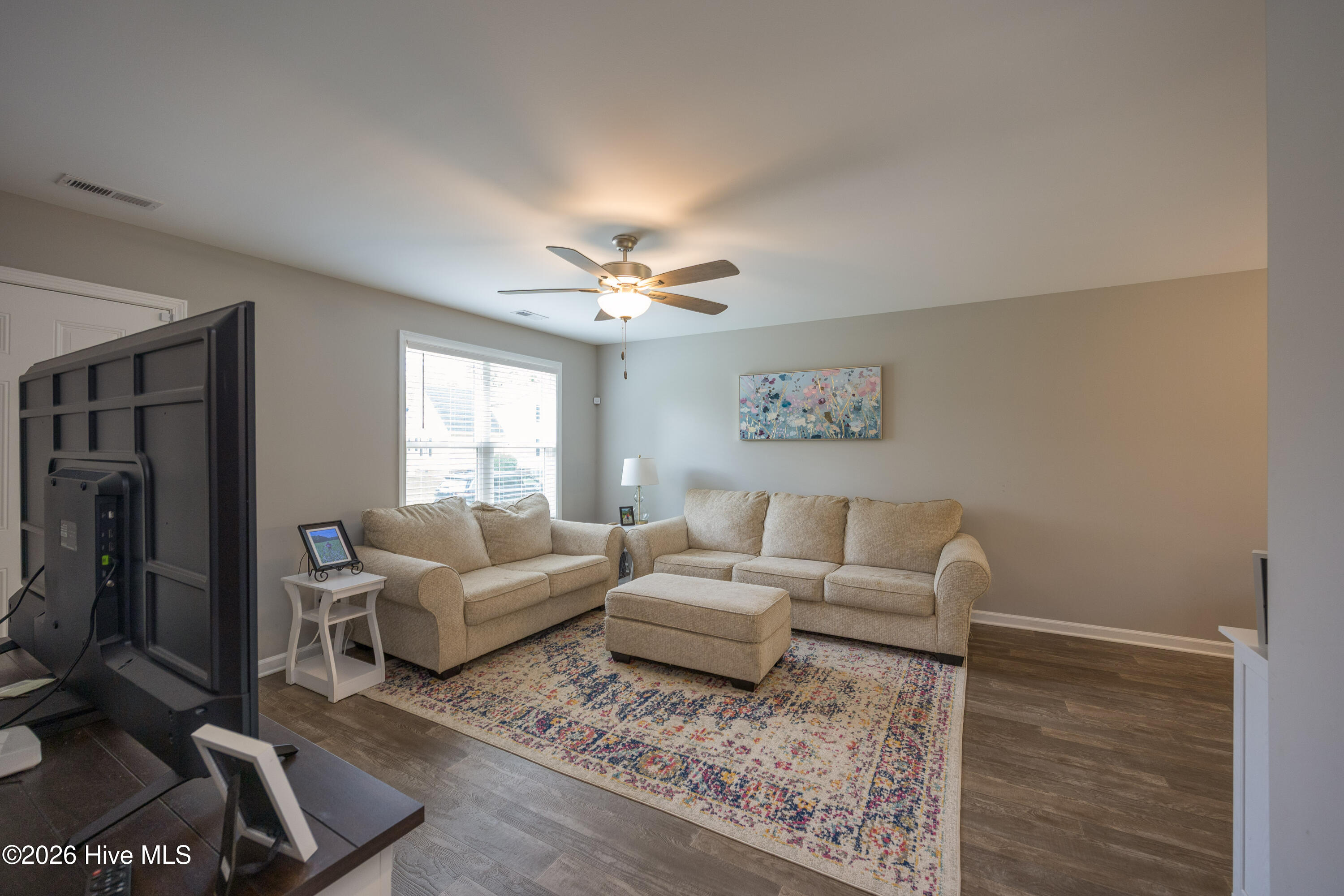 207 Dixie Circle Property Photo 7