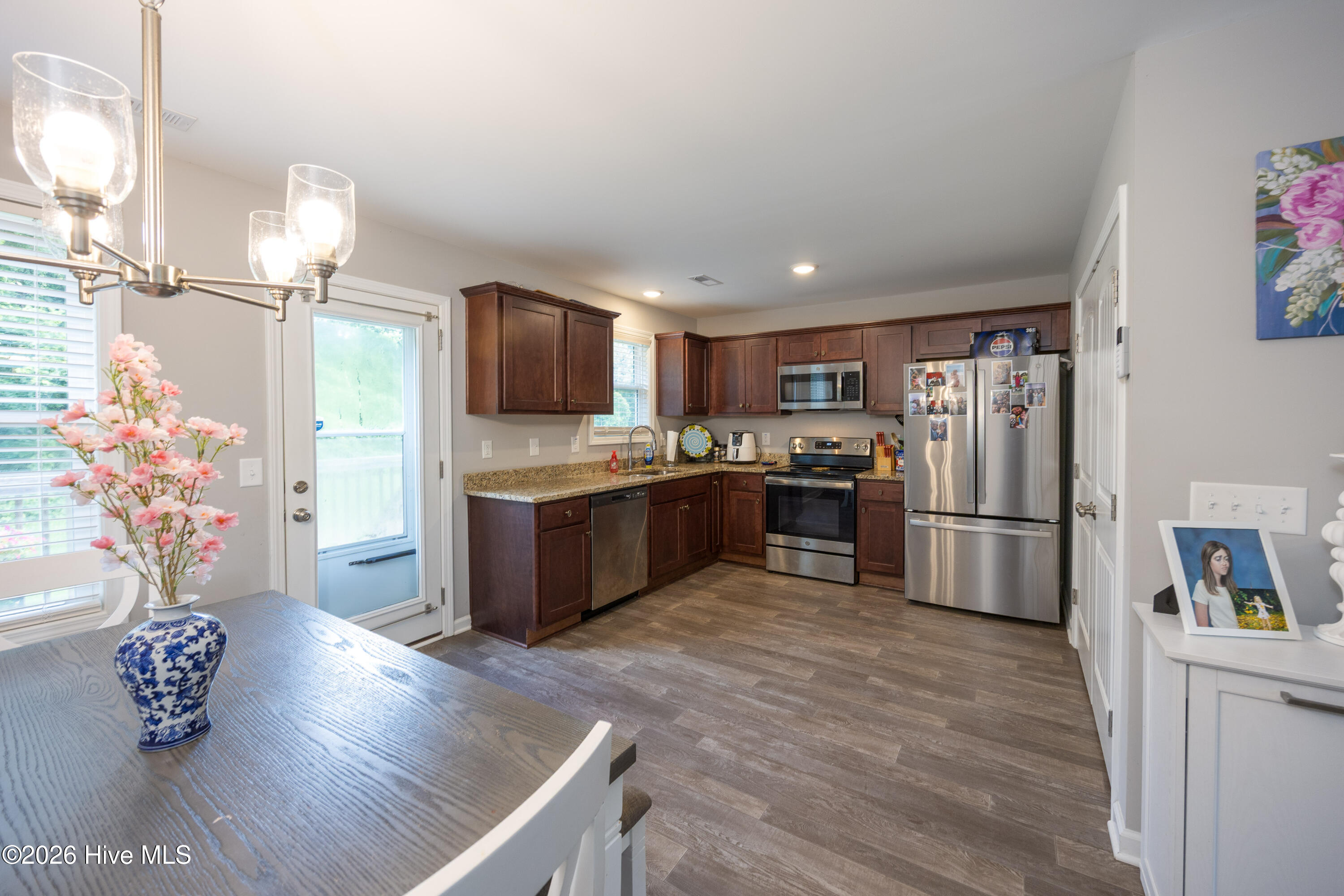 207 Dixie Circle Property Photo 15