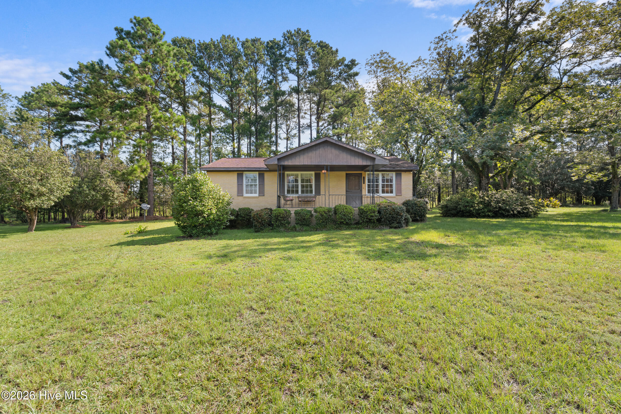 4960 Woodland Way Property Photo 1